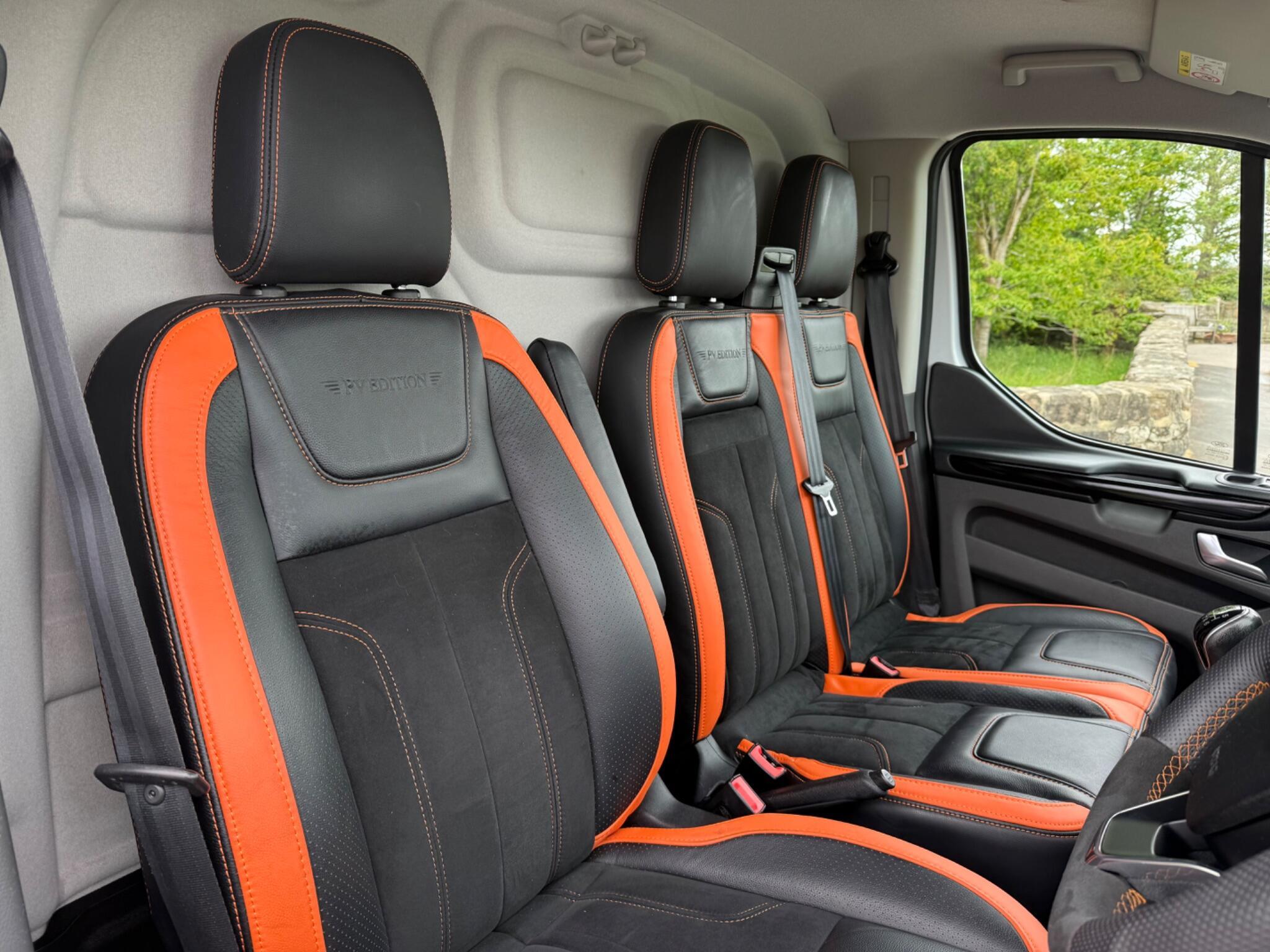 Ford Transit Custom - Image 11