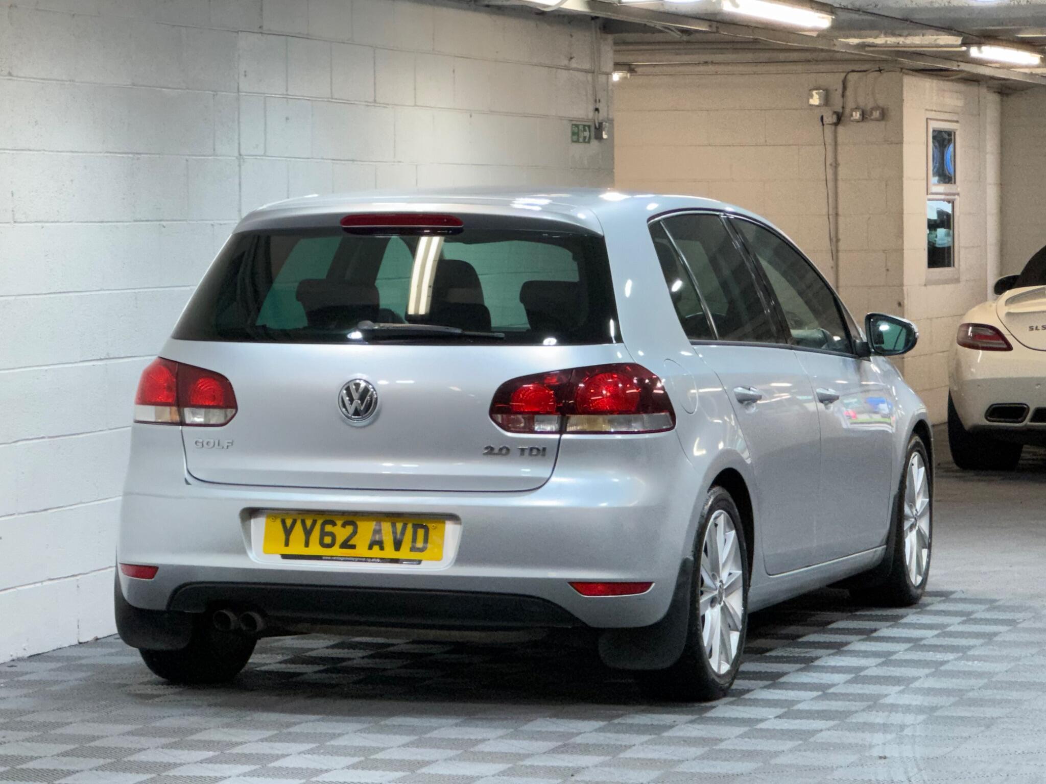 Volkswagen Golf - Image 4