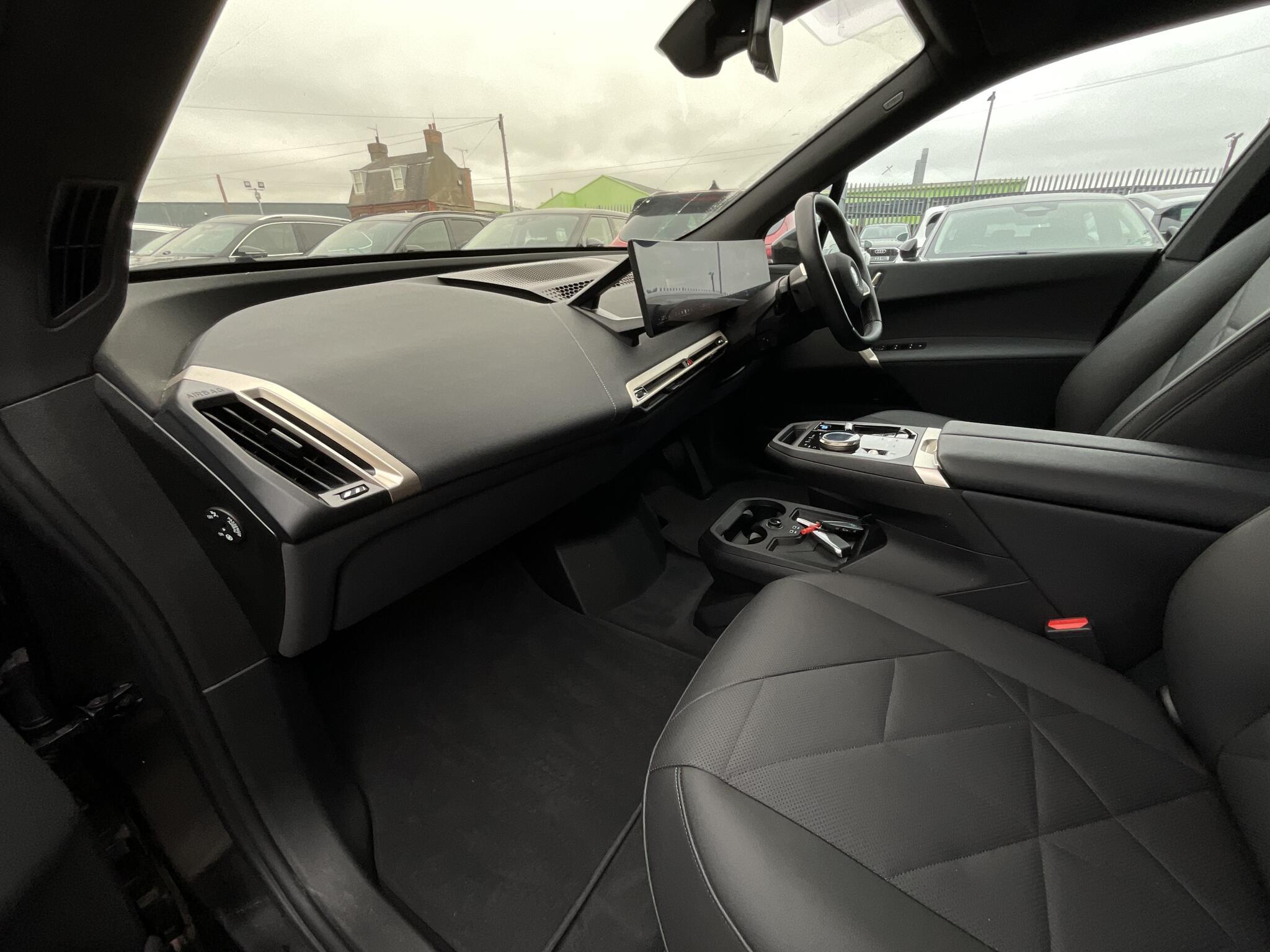 BMW IX - Image 16