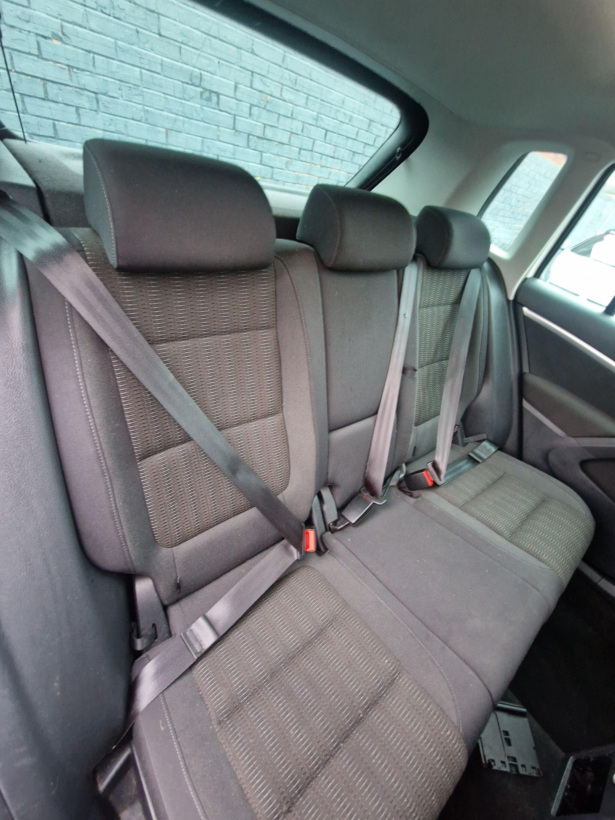 Volkswagen Tiguan - Image 33