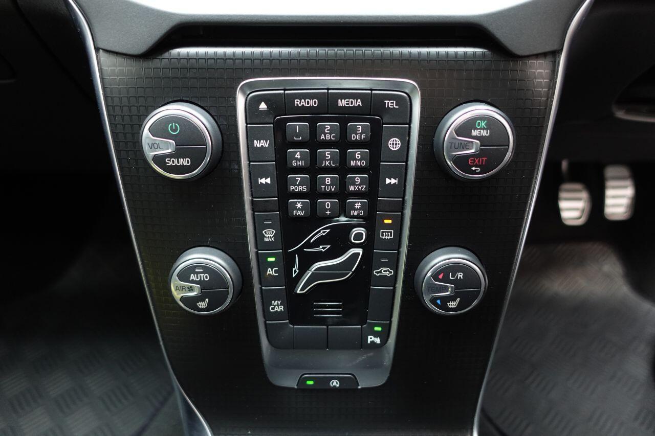 Volvo V40 - Image 18