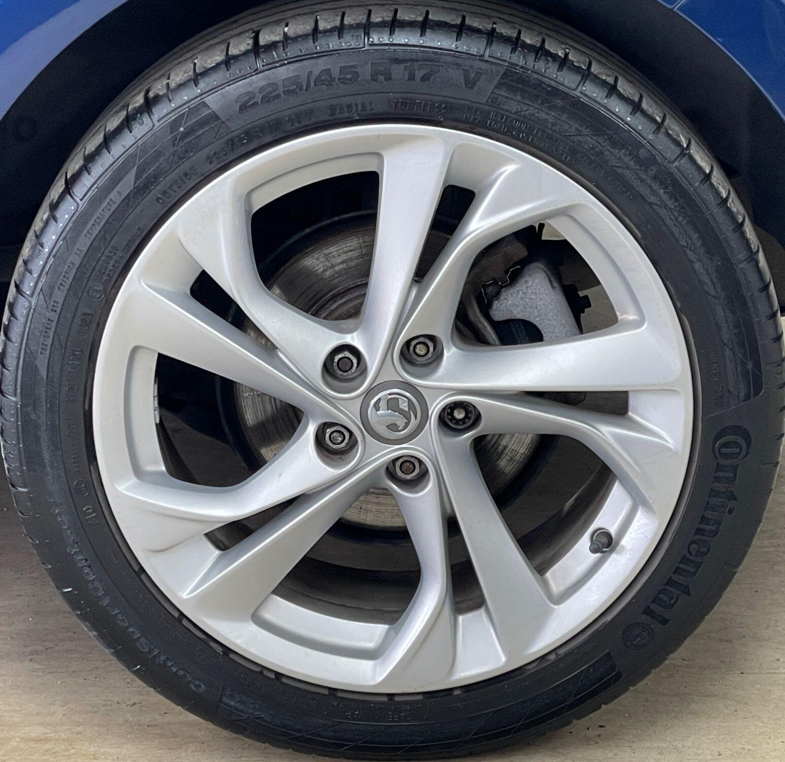 Vauxhall Astra - Image 15