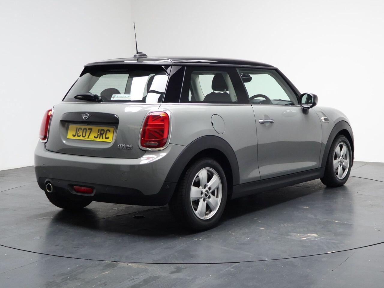 MINI Hatch - Image 12