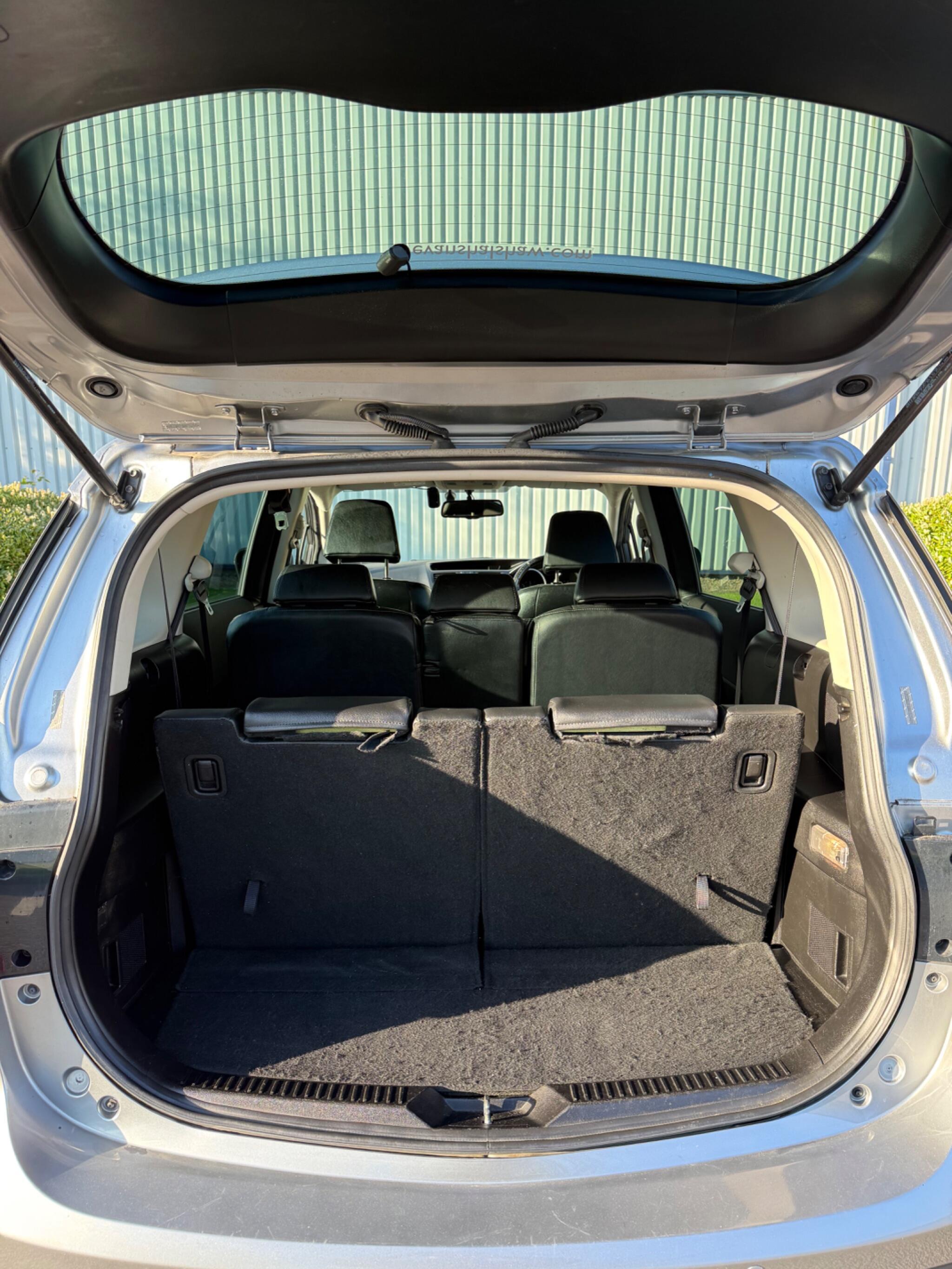 Mazda MAZDA5 - Image 28