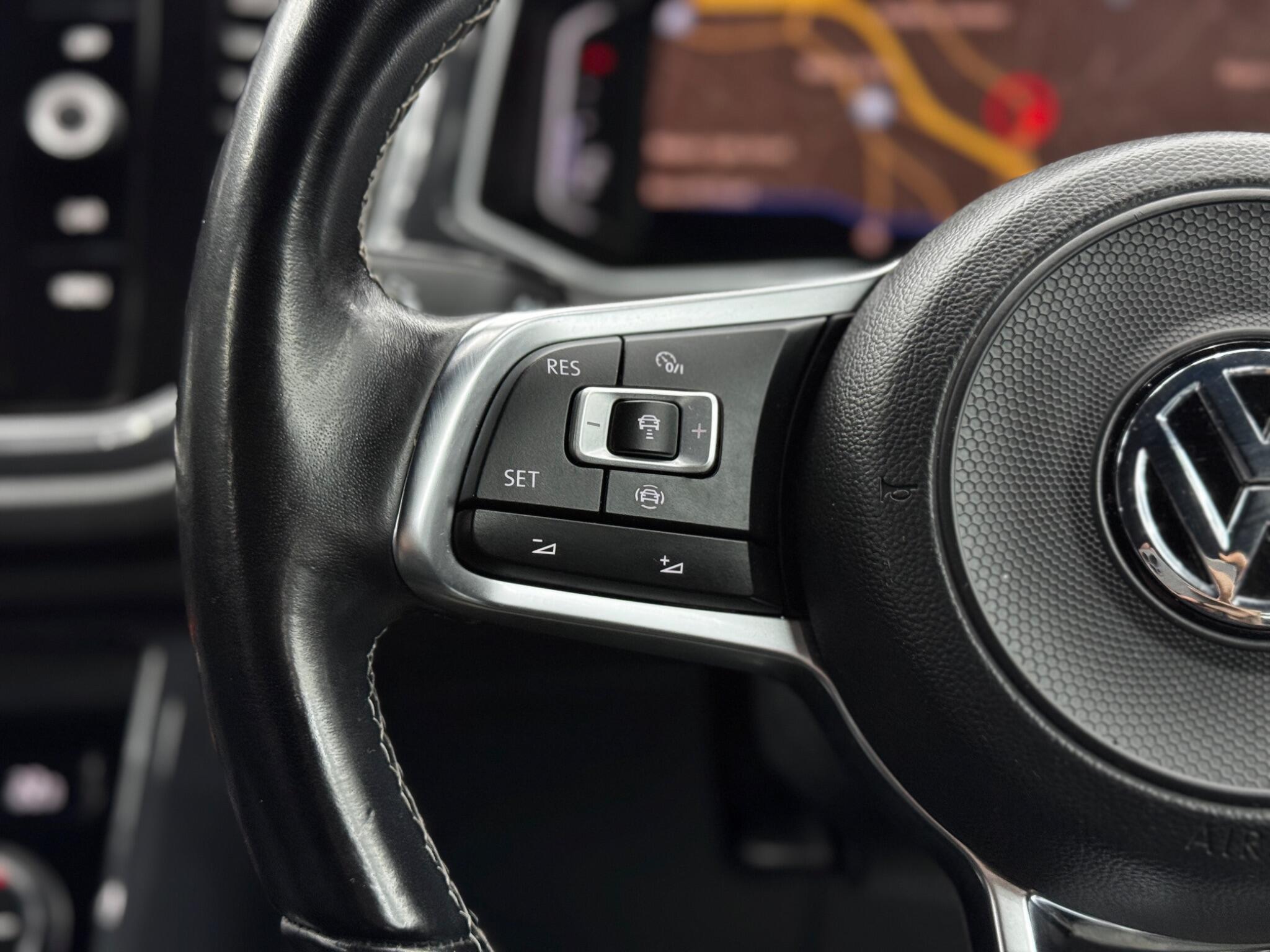 Volkswagen T-Roc - Image 20