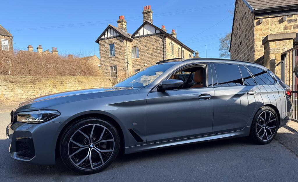 BMW 5 Series - Image 9