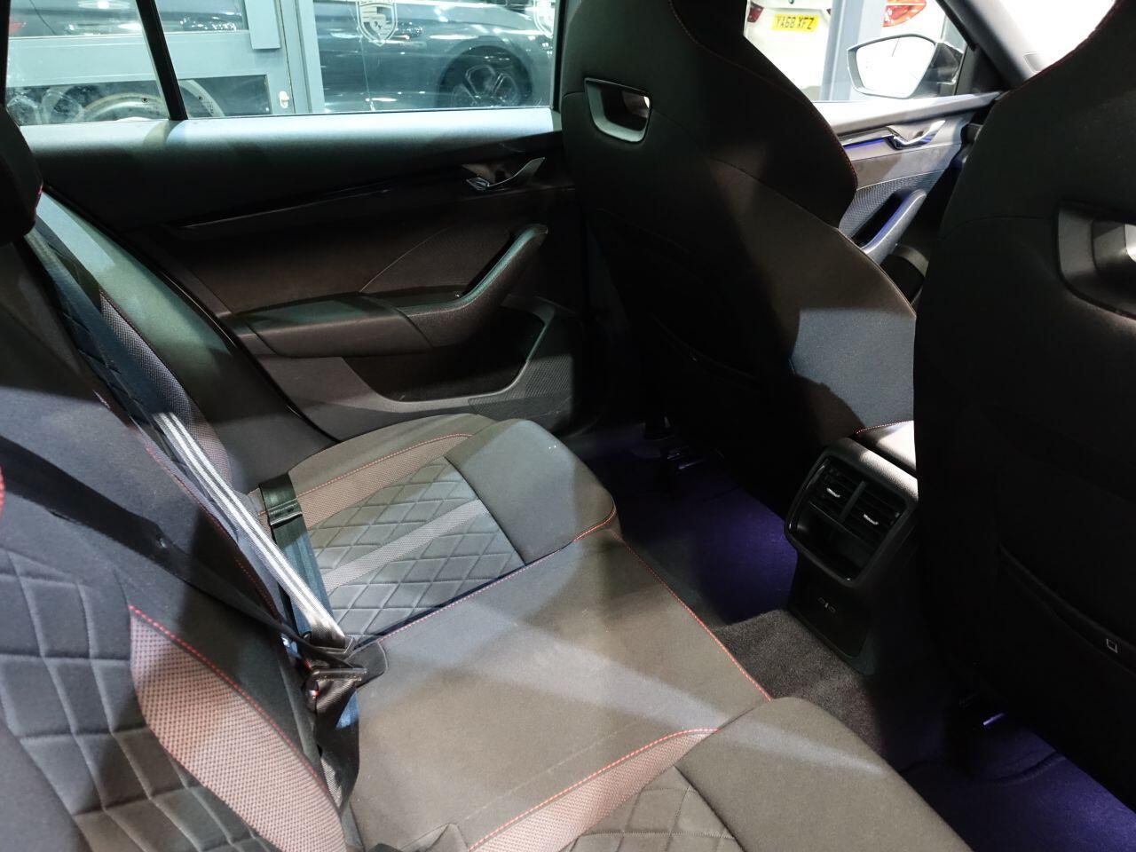 Skoda Octavia - Image 21