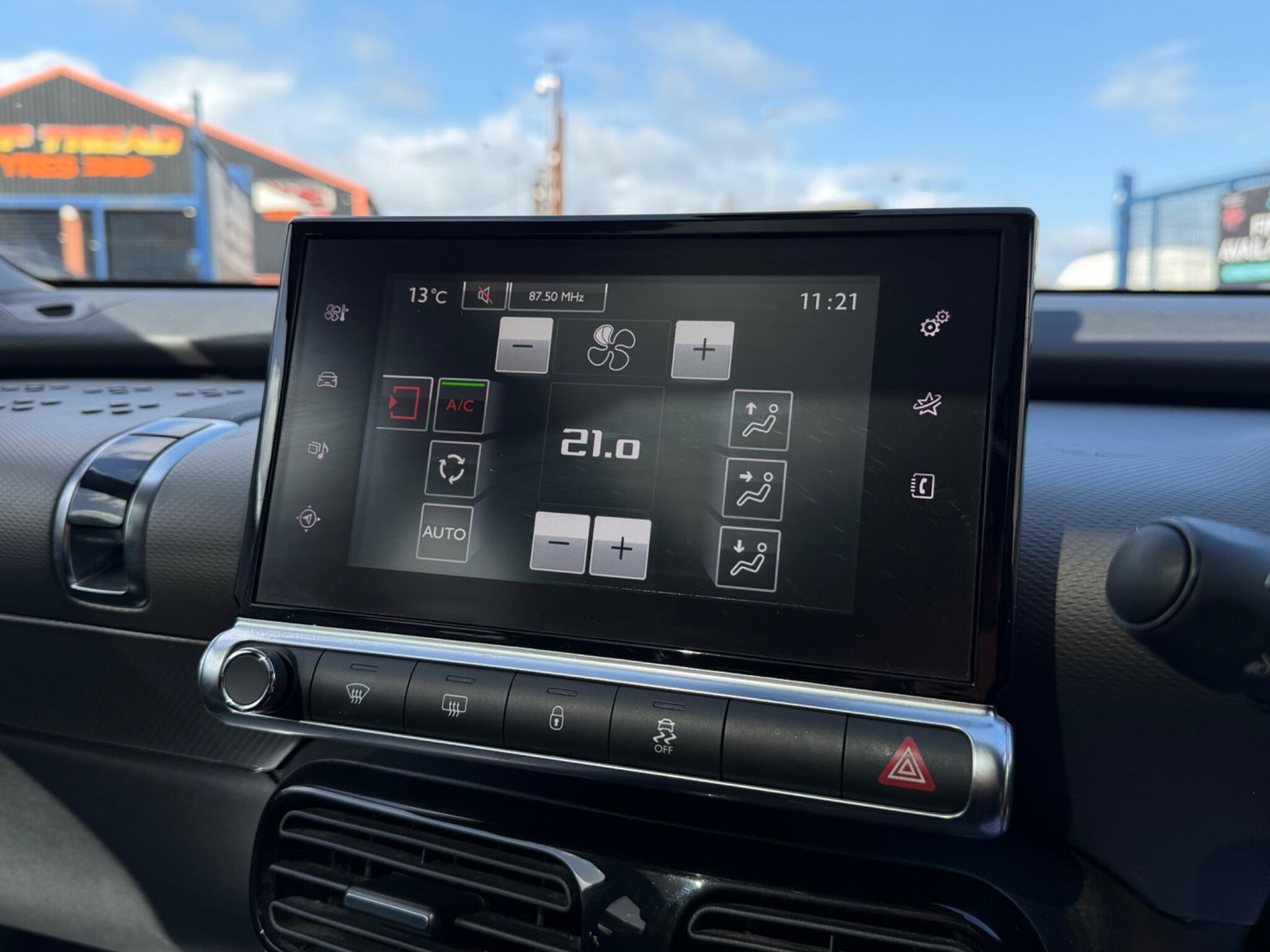 Citroen C4 Cactus - Image 23