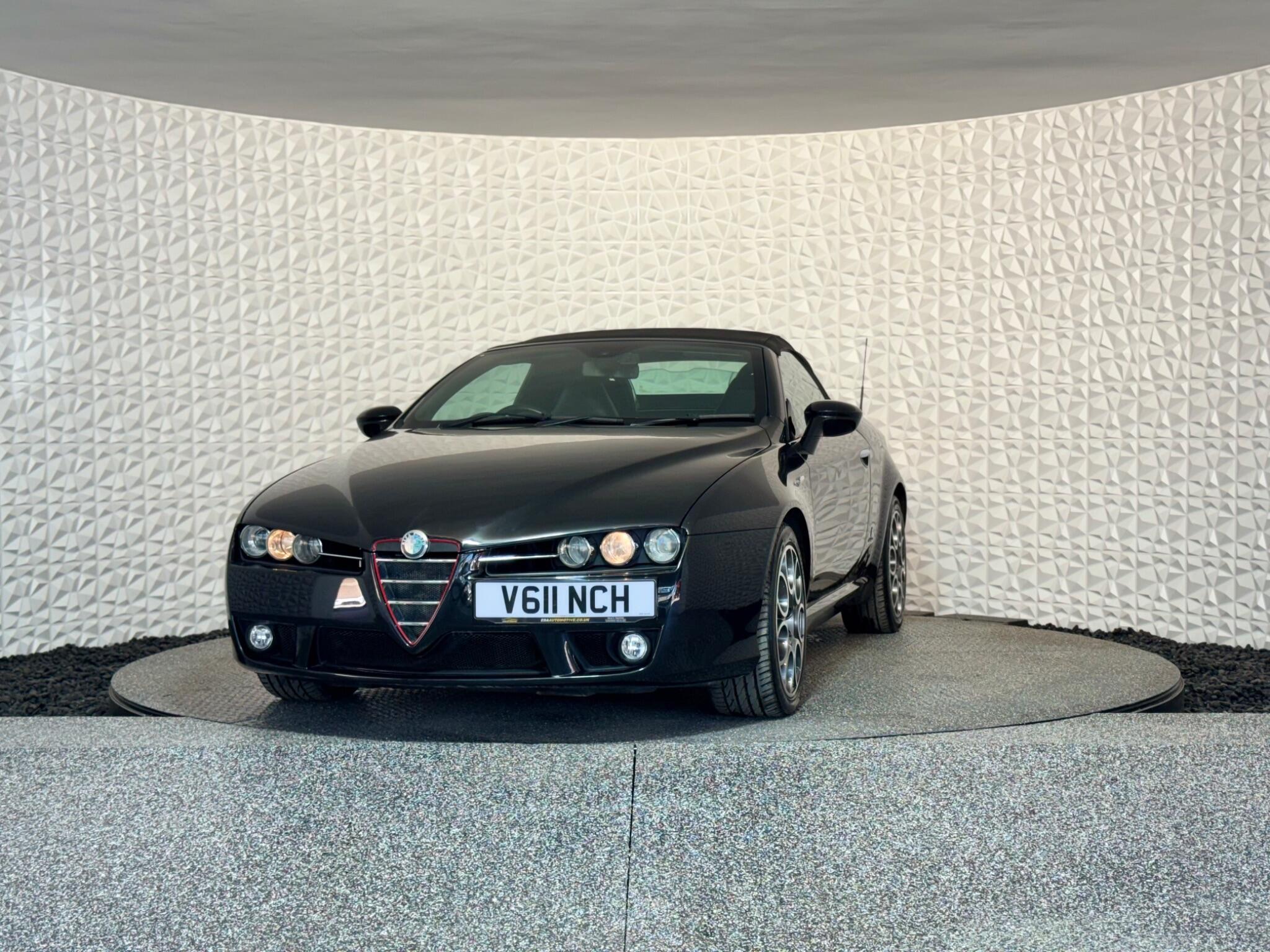 Alfa Romeo Spider - Image 16