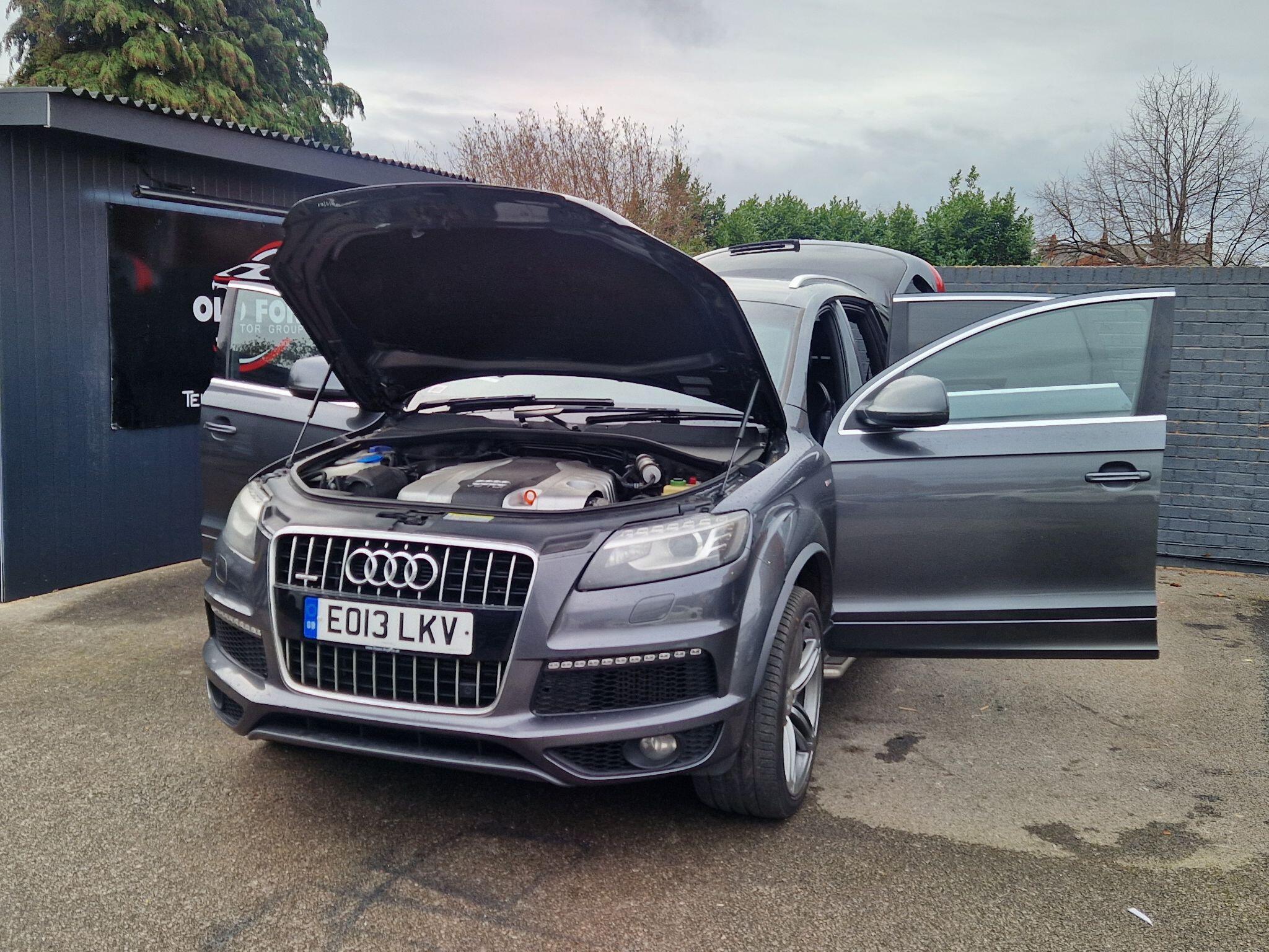 Audi Q7 - Image 14