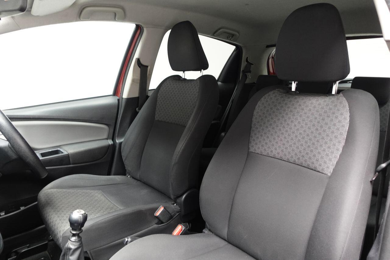 Toyota Yaris - Image 17