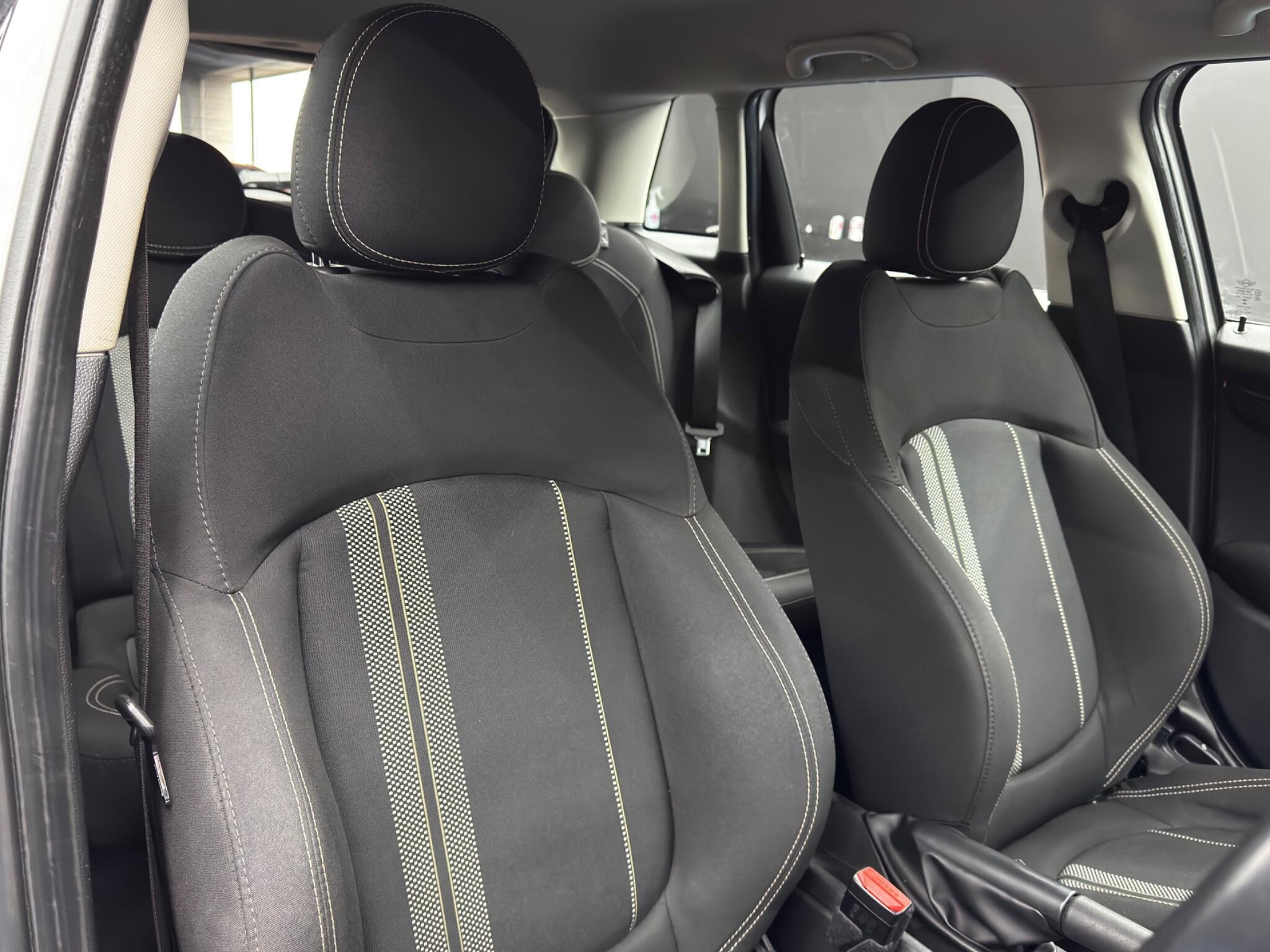 MINI Hatch - Image 12