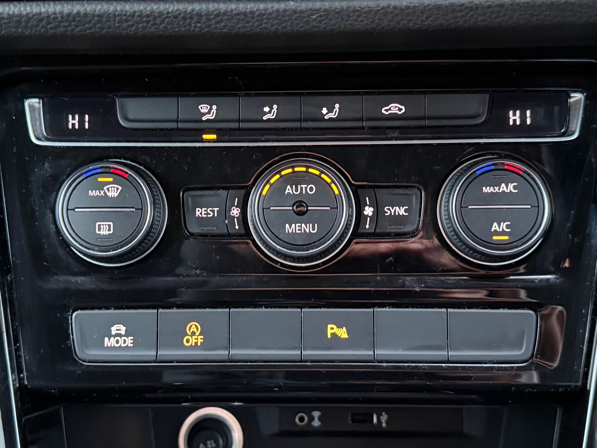 Volkswagen Touran - Image 44