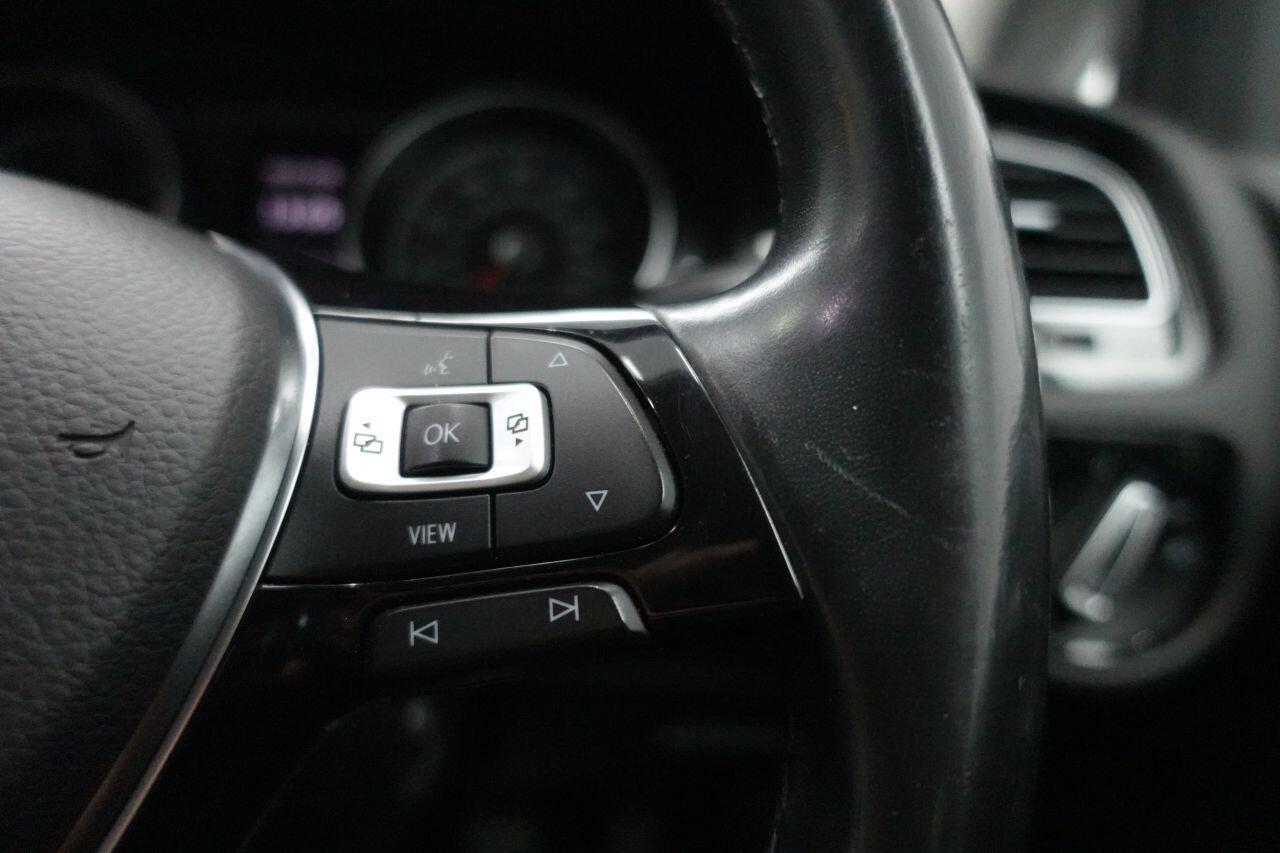 Volkswagen Golf - Image 3
