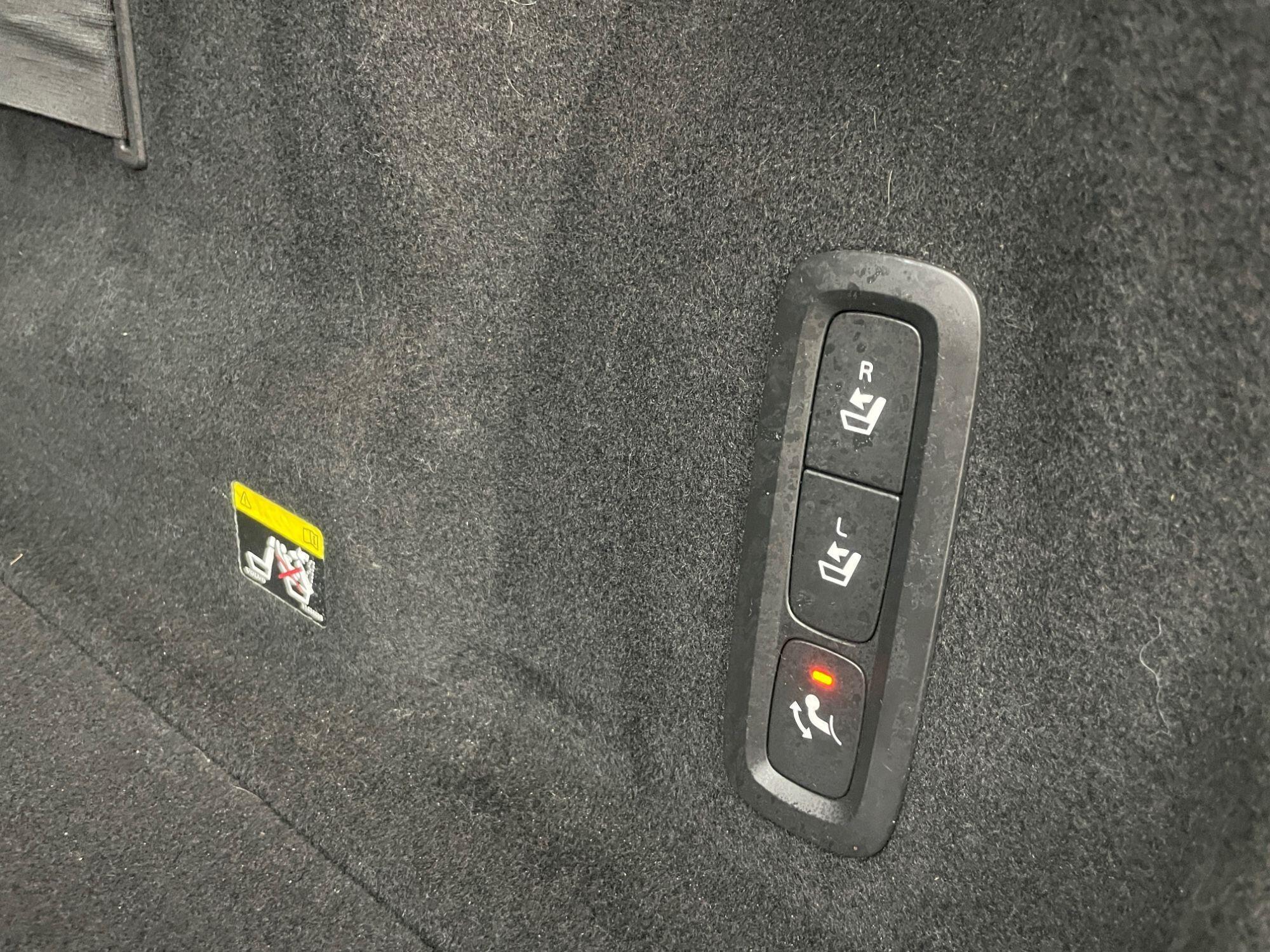 Volvo XC60 - Image 19