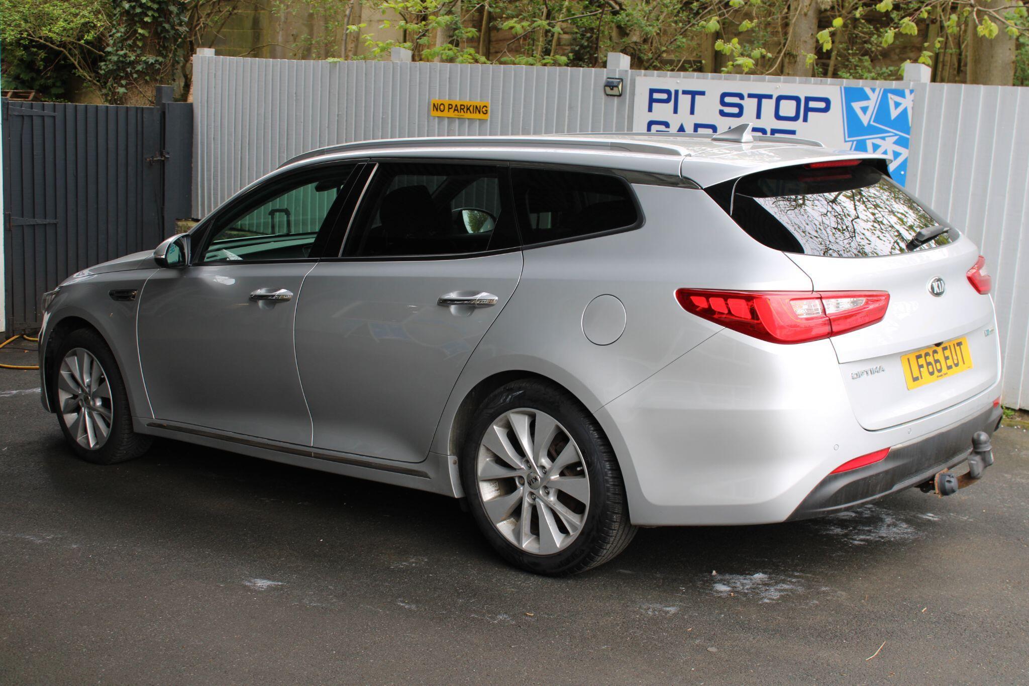 Kia Optima - Image 3