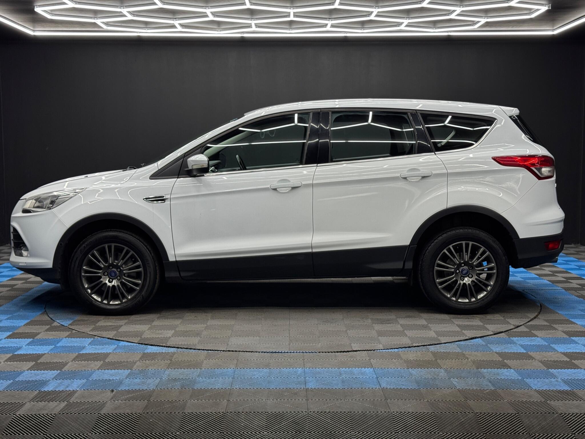 Ford Kuga - Image 8