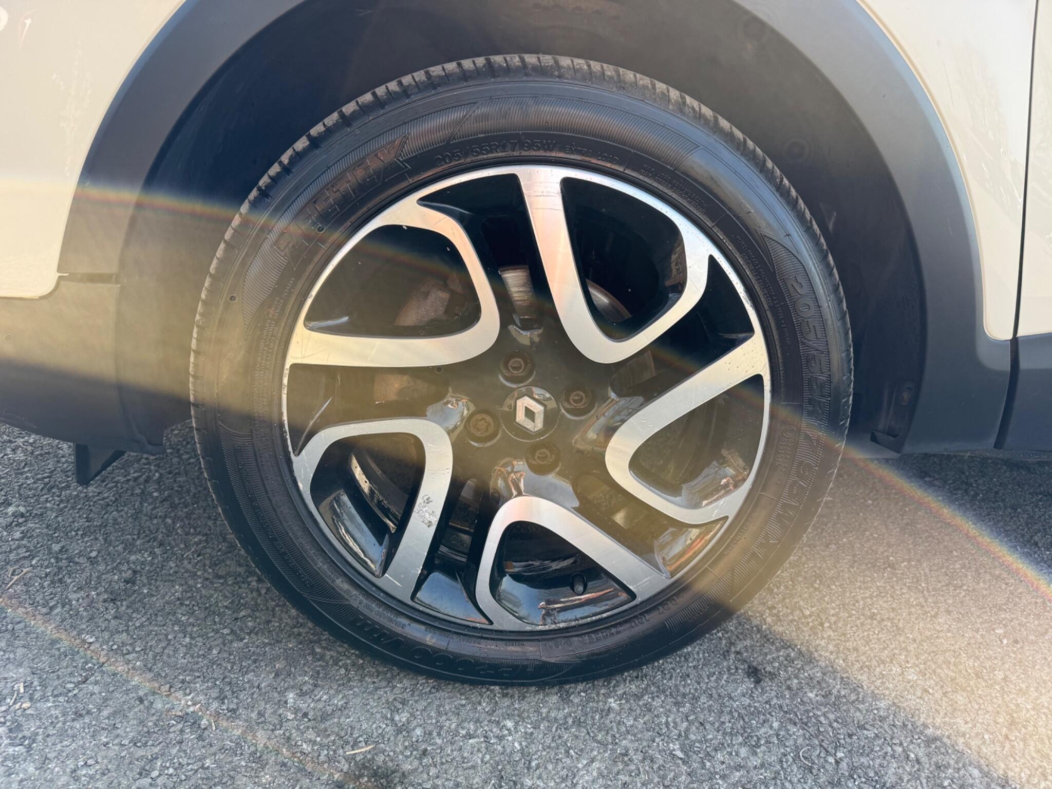 Renault Captur - Image 29