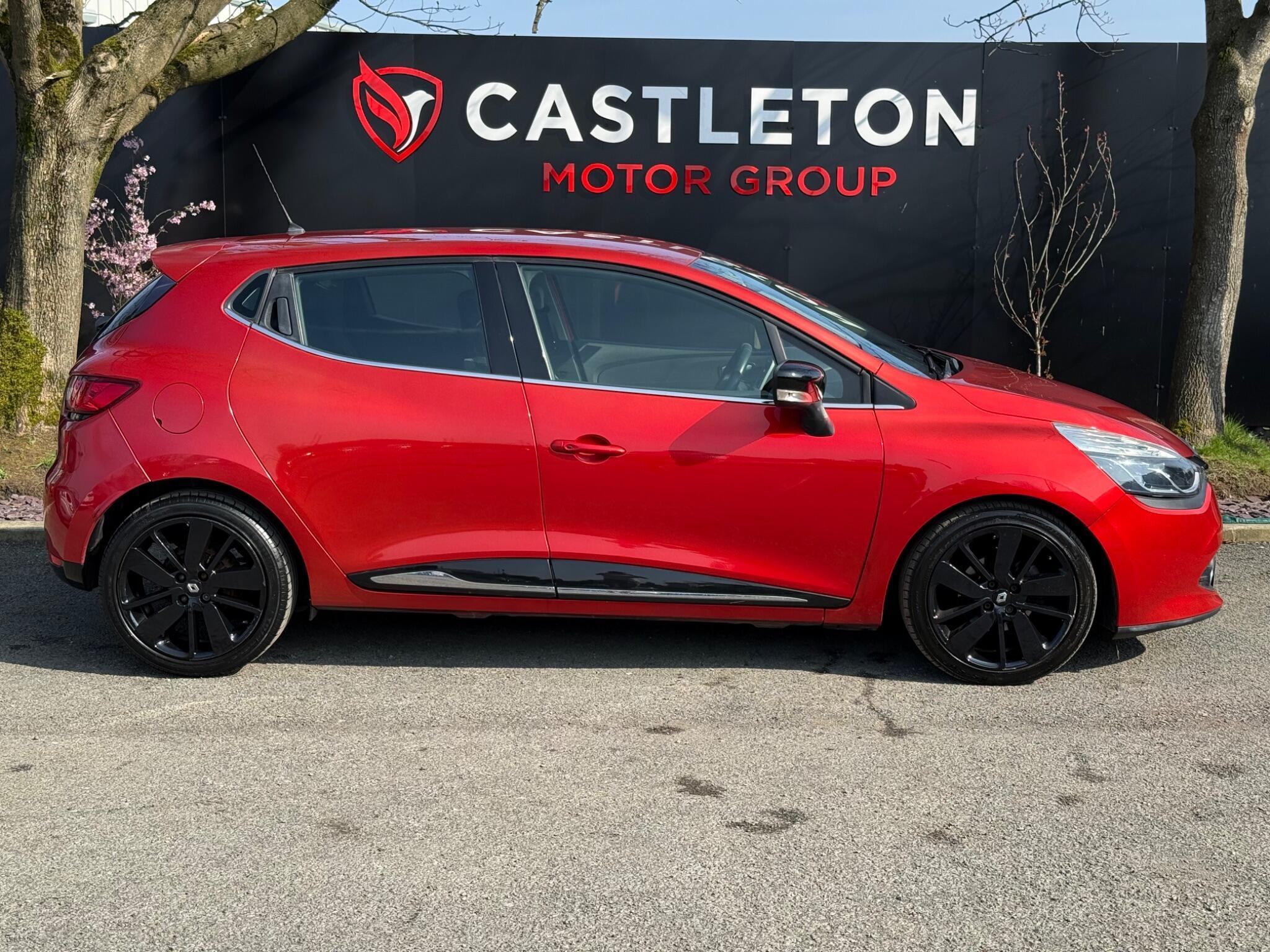 Renault Clio - Image 13