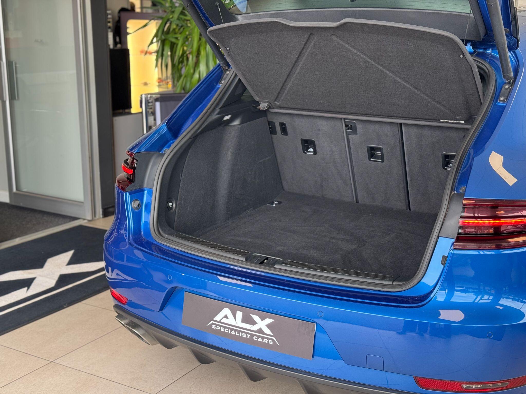 Porsche Macan - Image 15