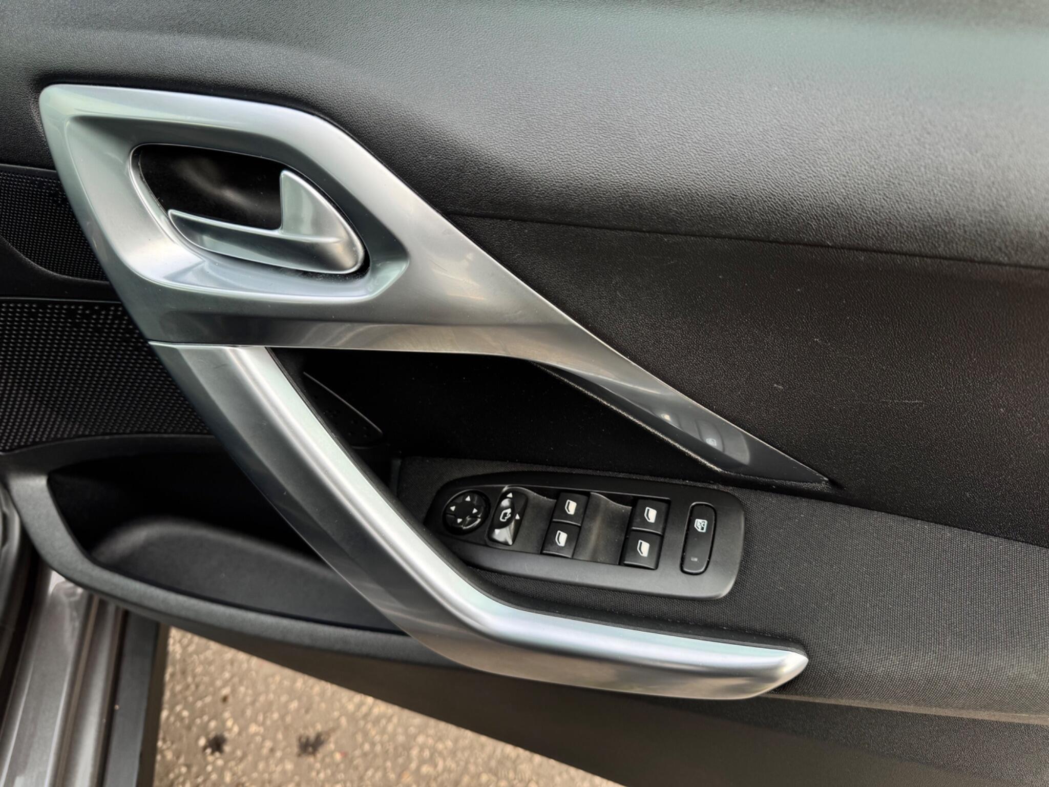 Peugeot 2008 - Image 41