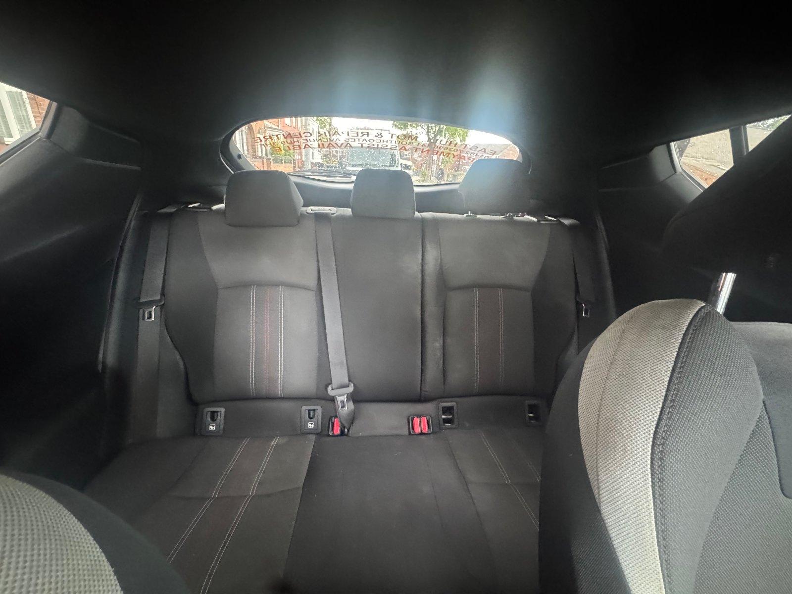 Toyota C-Hr - Image 12