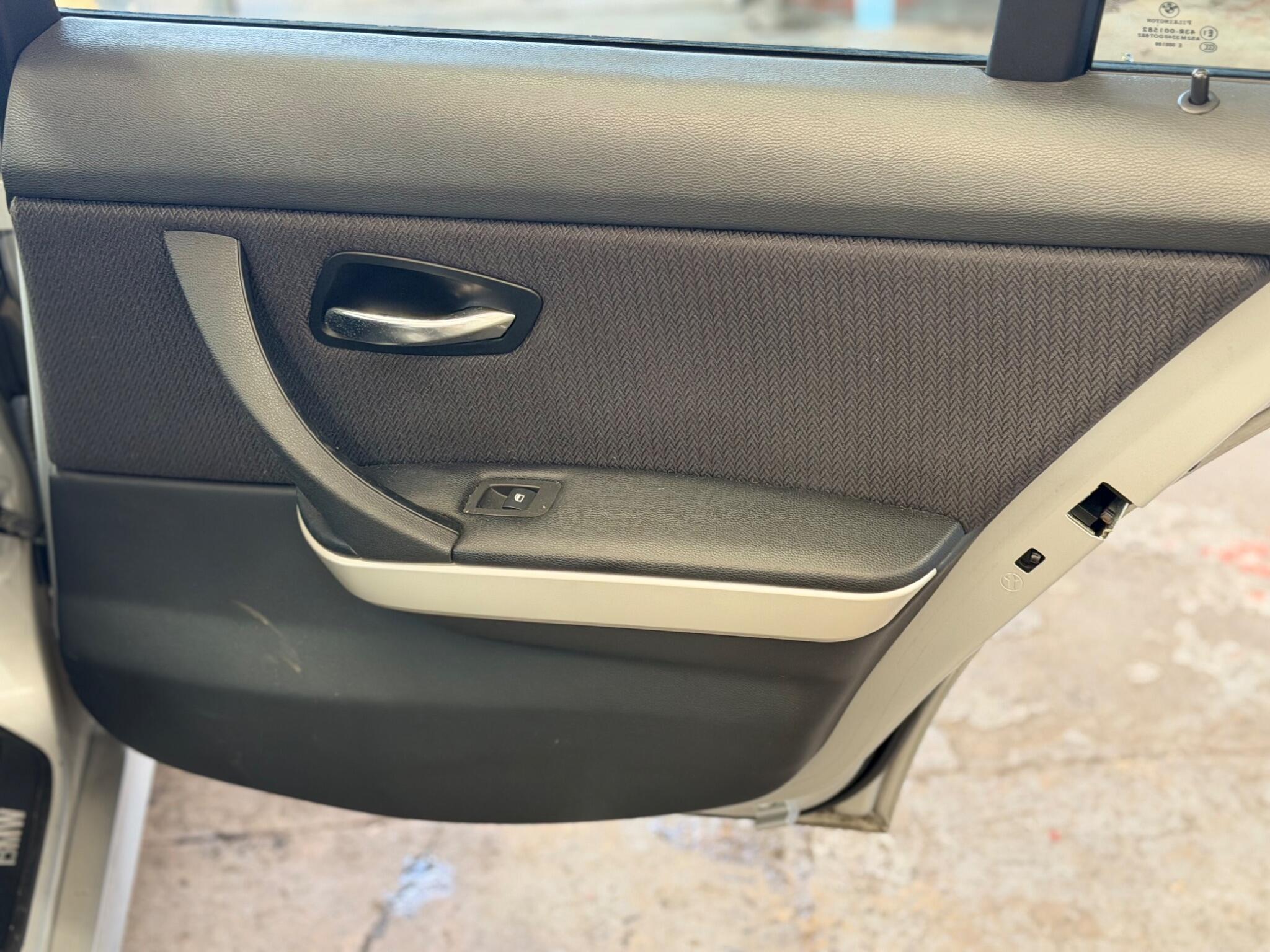 BMW 3 Series - Image 34