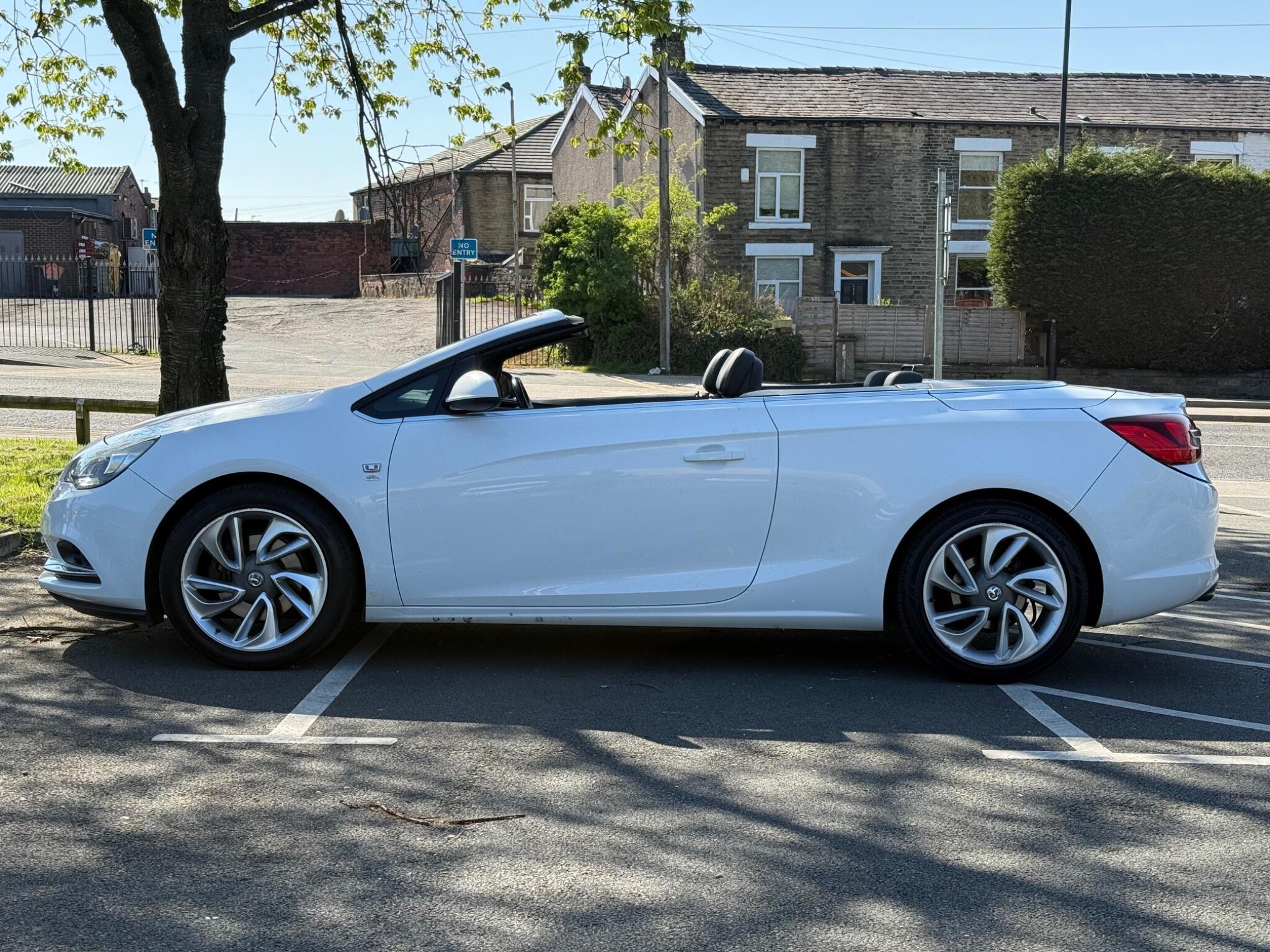 Vauxhall Cascada - Image 7