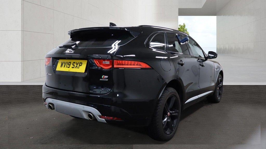 Jaguar F-Pace - Image 6