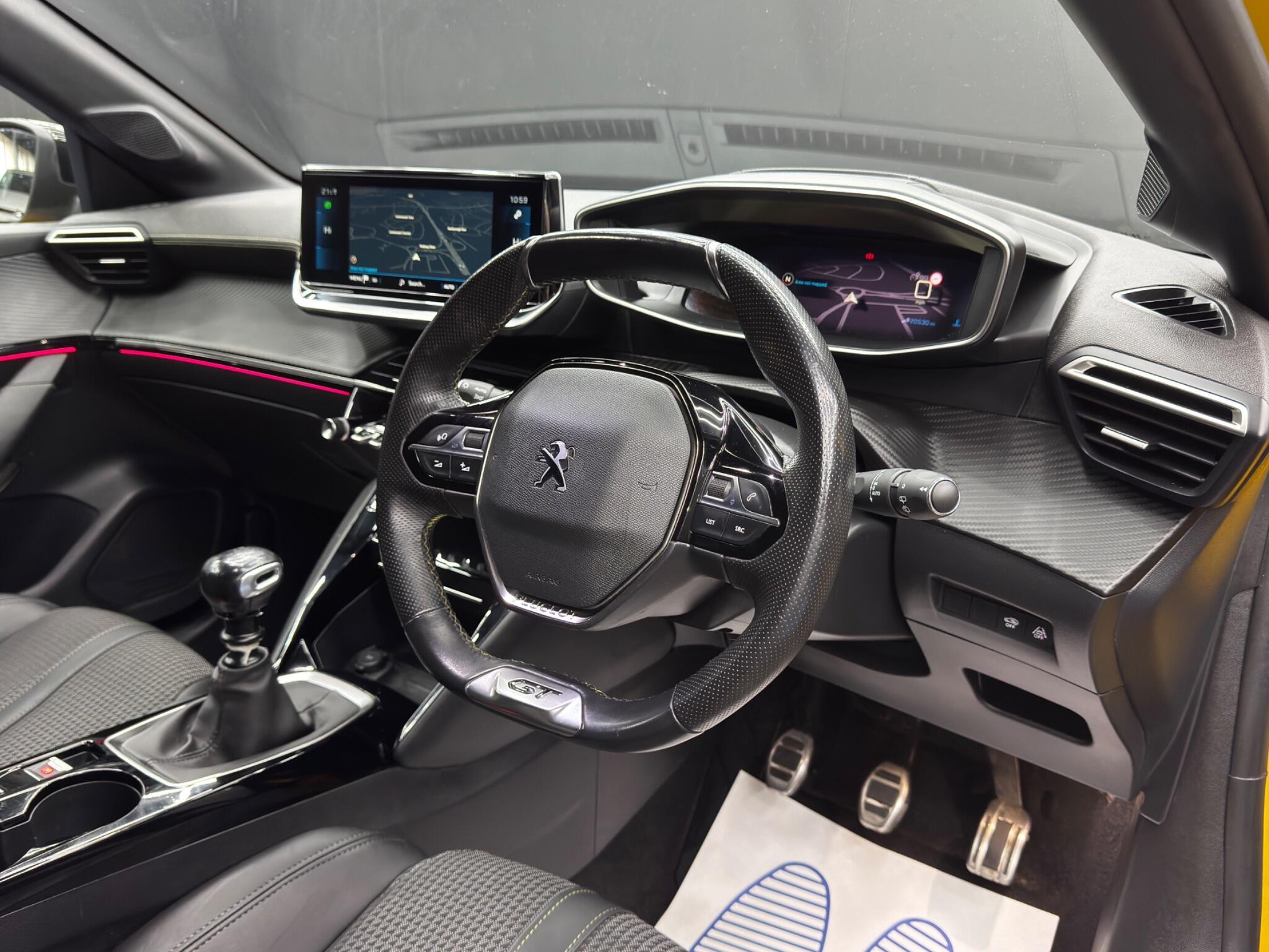 Peugeot 208 - Image 9