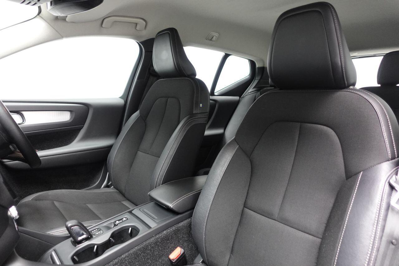 Volvo XC40 - Image 13