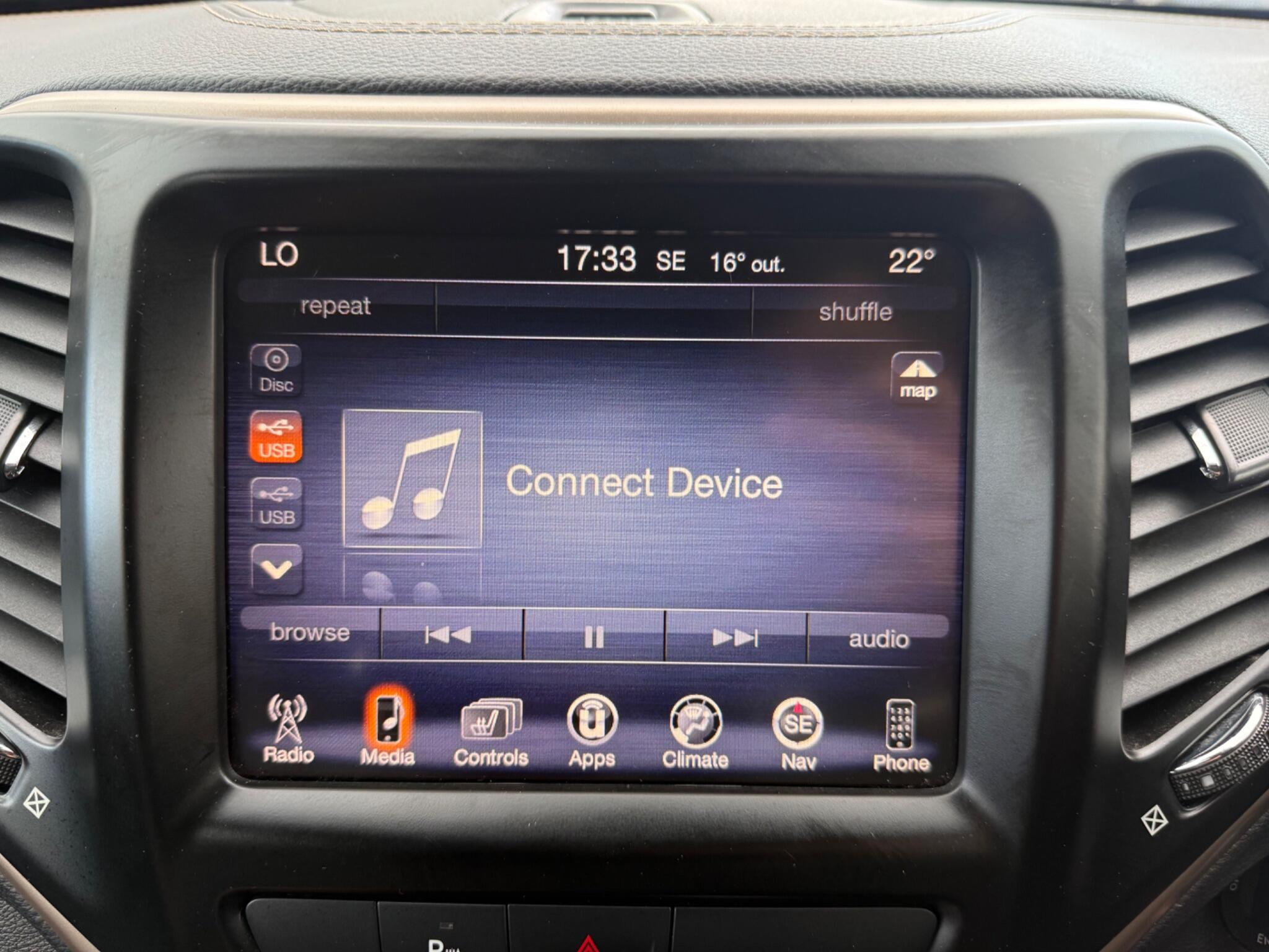 Jeep Cherokee - Image 16