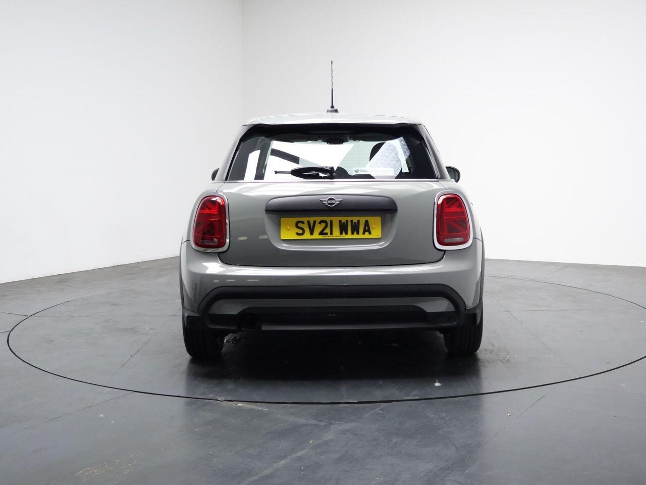 MINI Hatch - Image 11