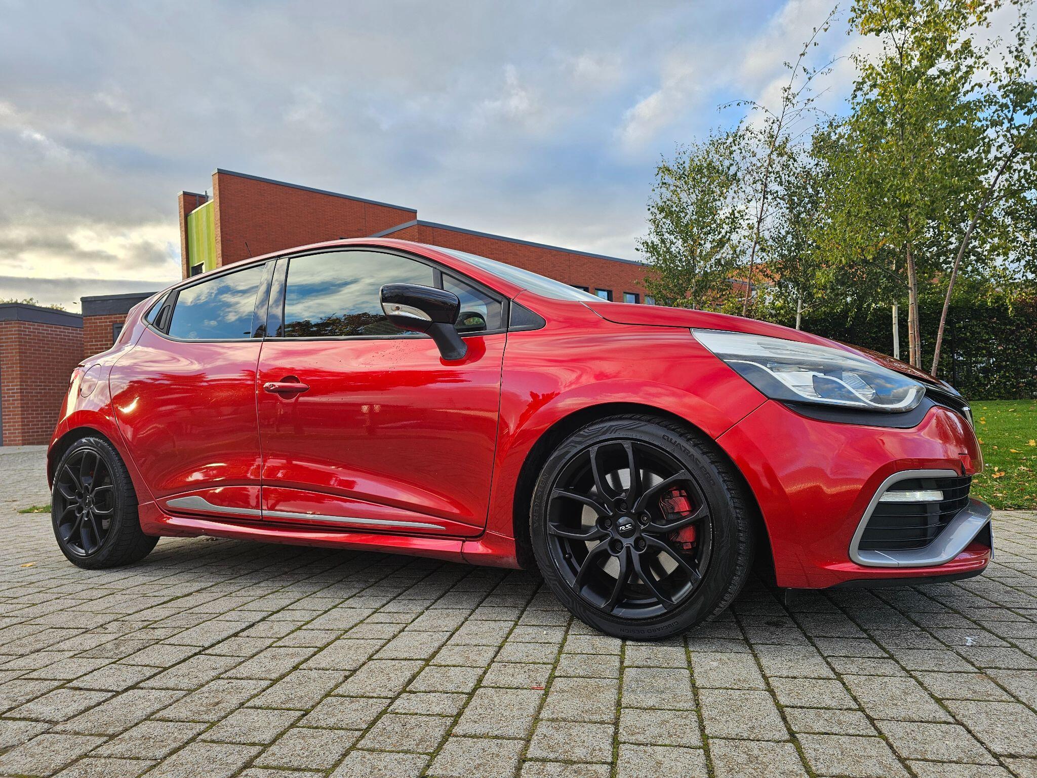 Renault Clio - Image 10