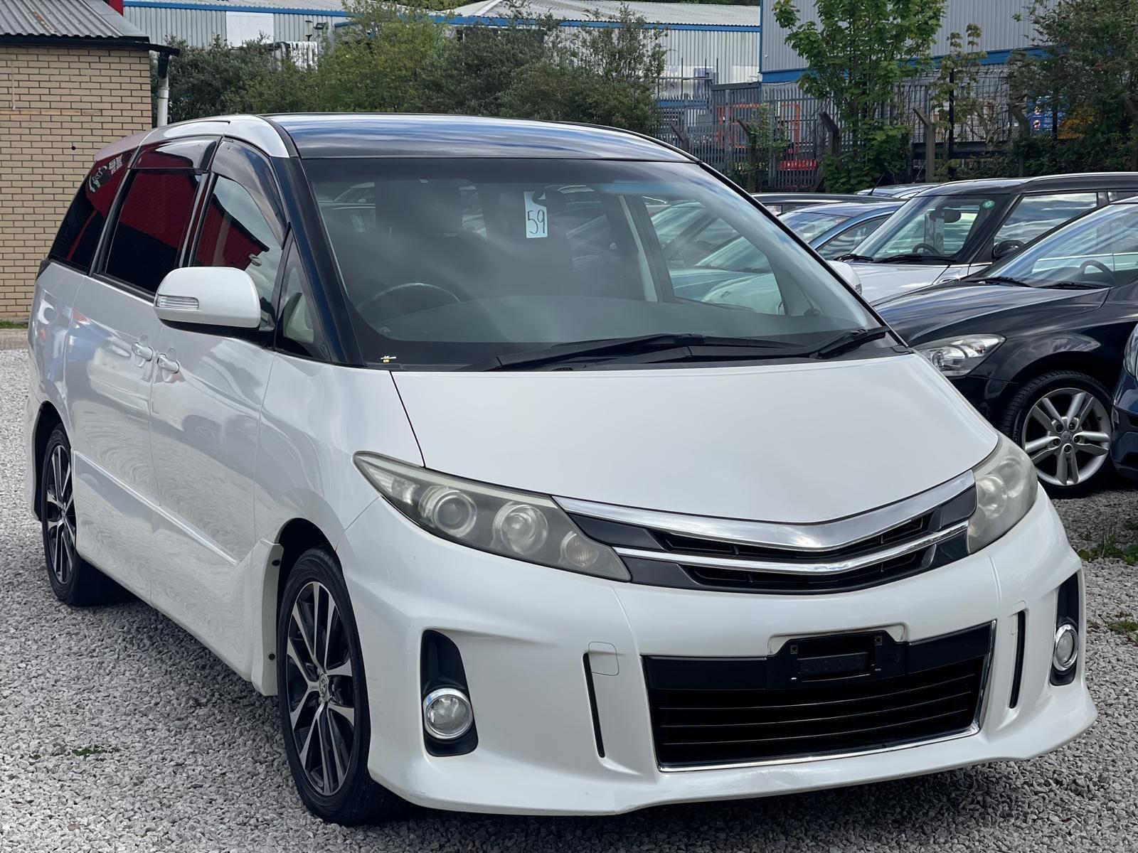 Toyota Estima Aeras G - Image 5
