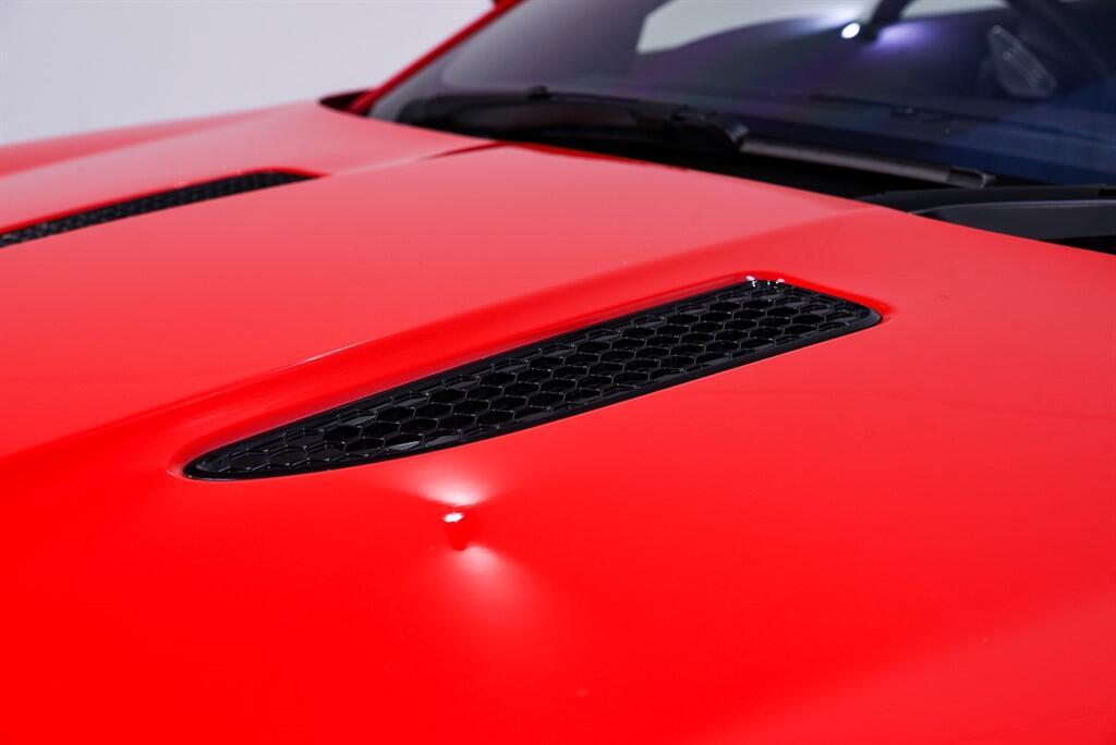 Jaguar F-Type - Image 9