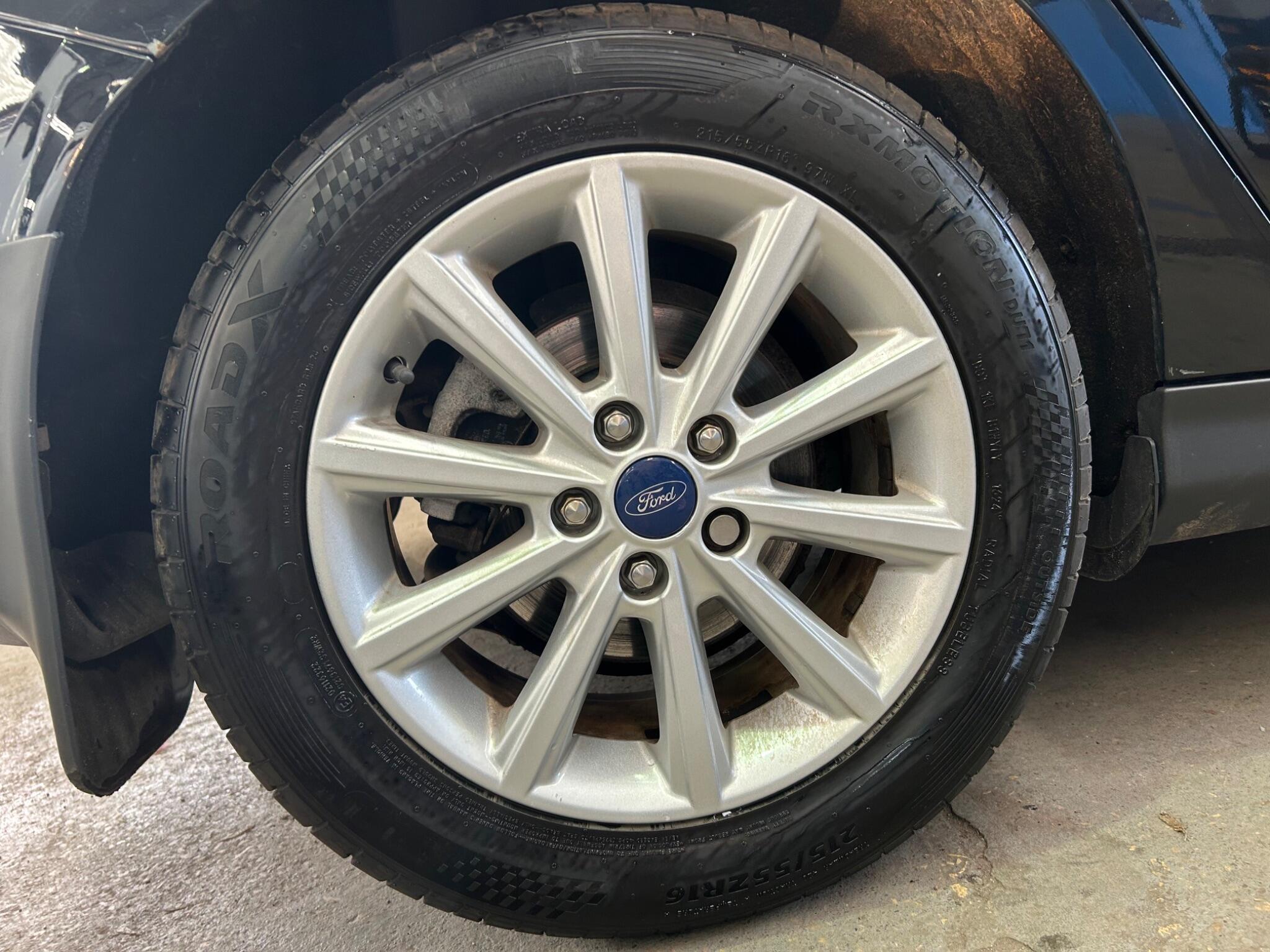 Ford Focus - Image 29