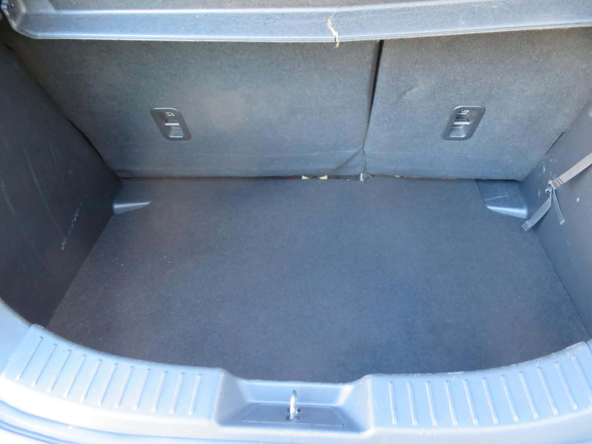 Mazda MAZDA2 - Image 9