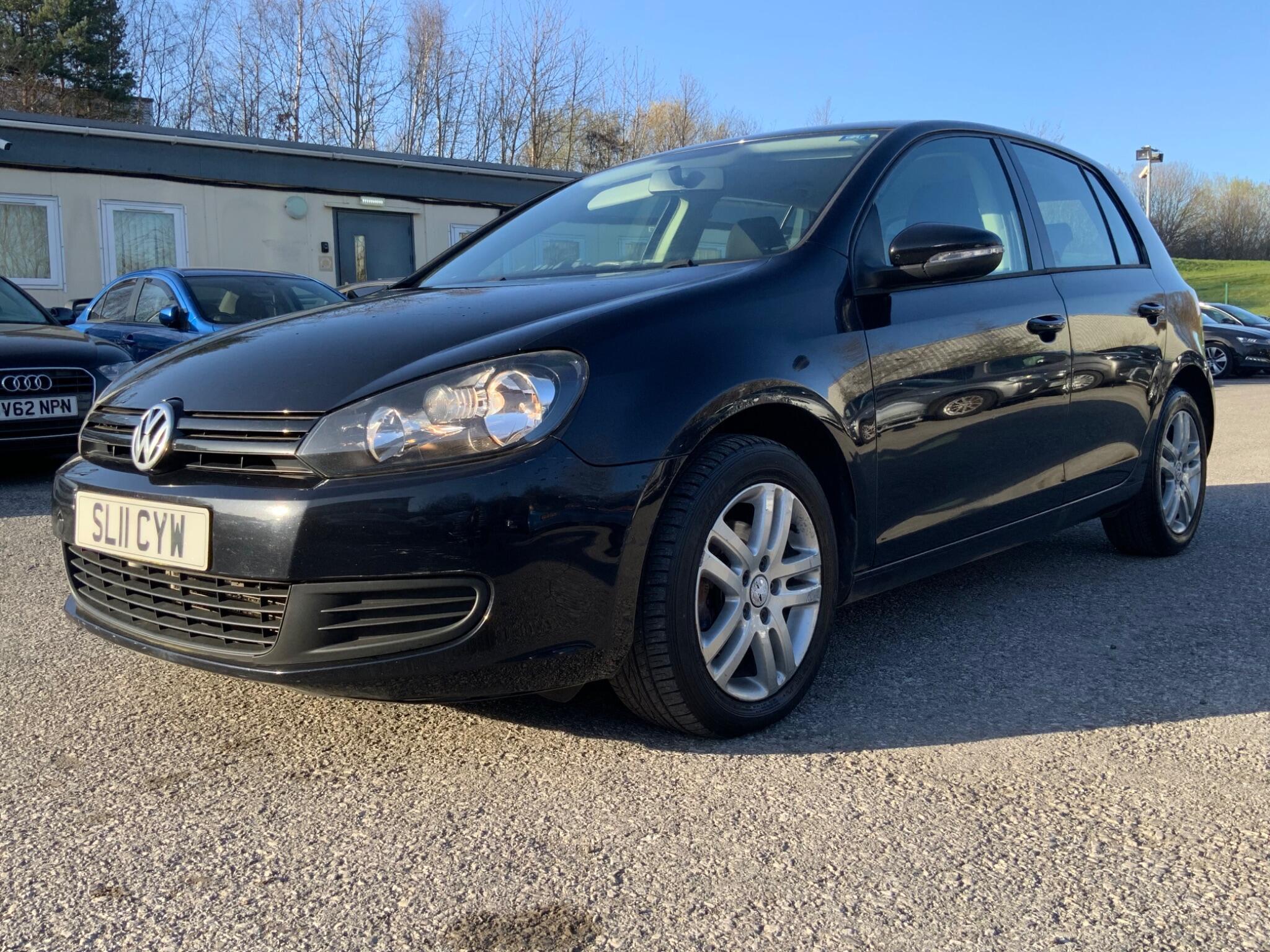 Volkswagen Golf - Image 8