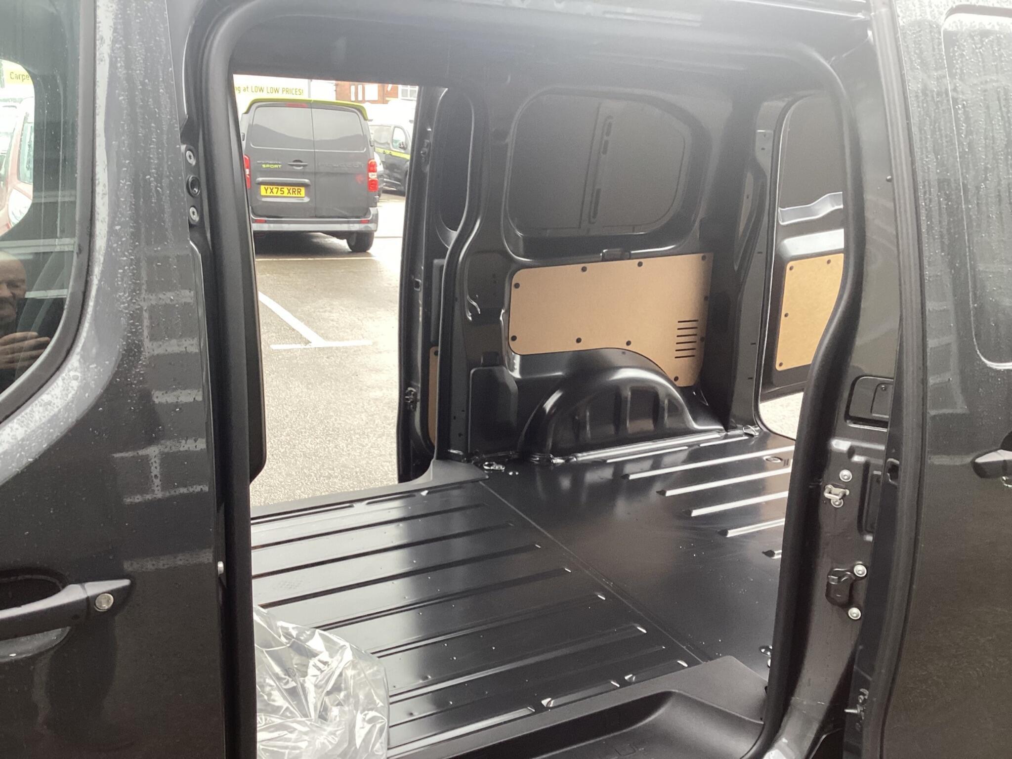 Fiat E-Scudo - Image 17