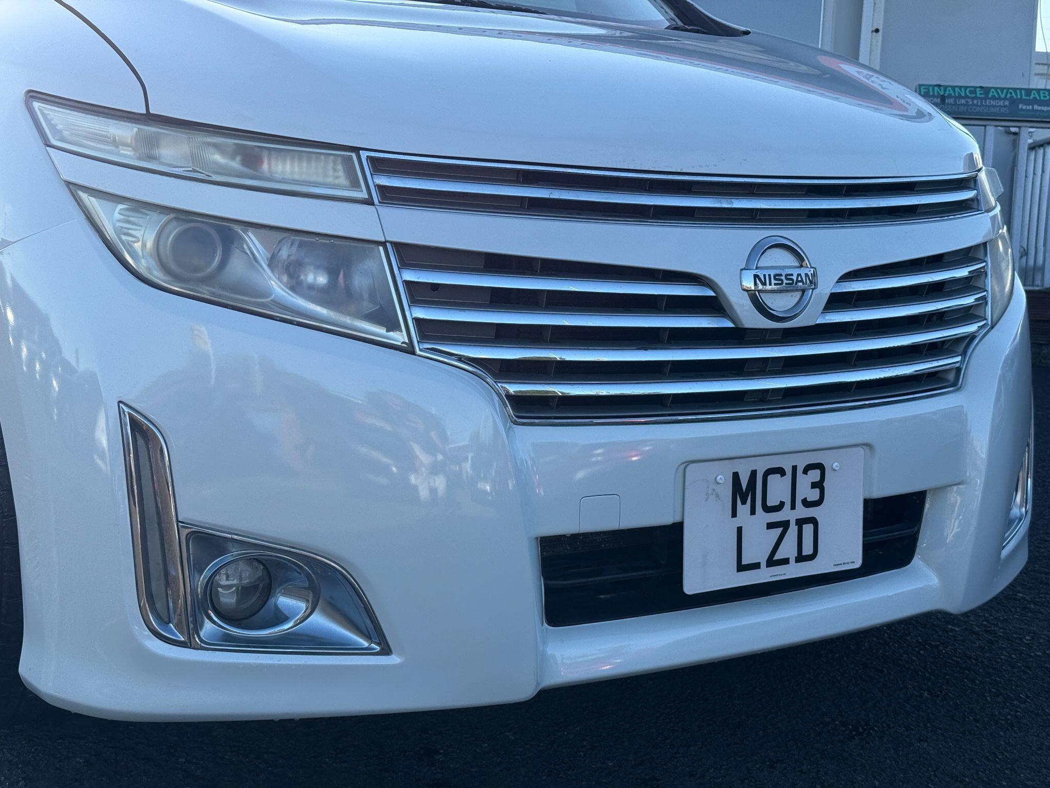 Nissan Elgrand - Image 6