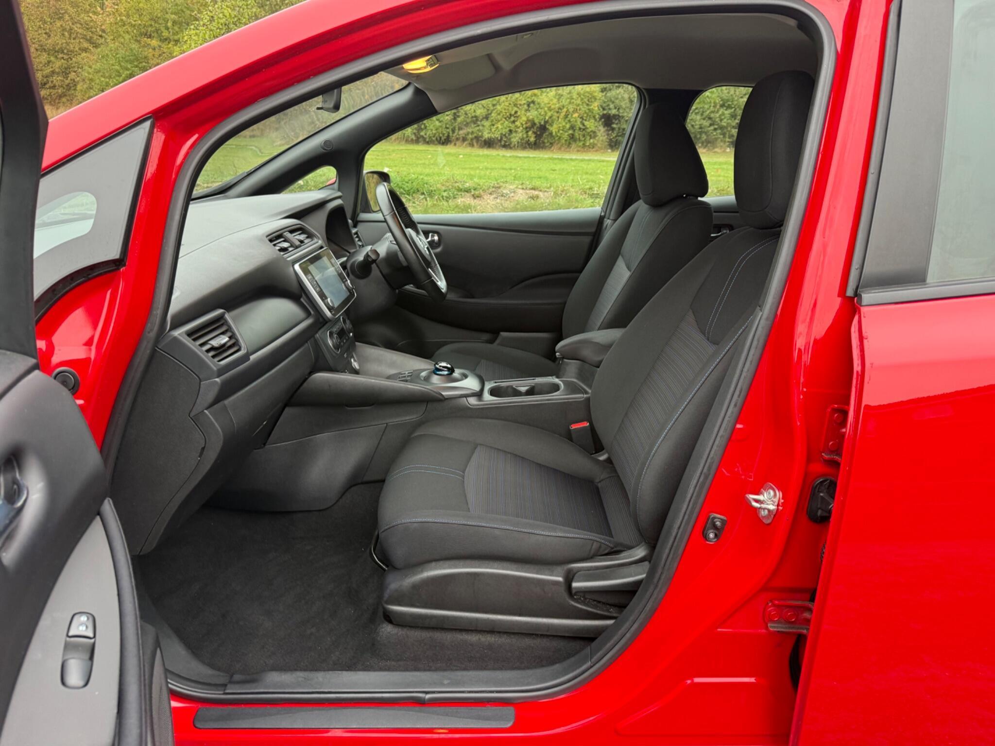Nissan Leaf - Image 9