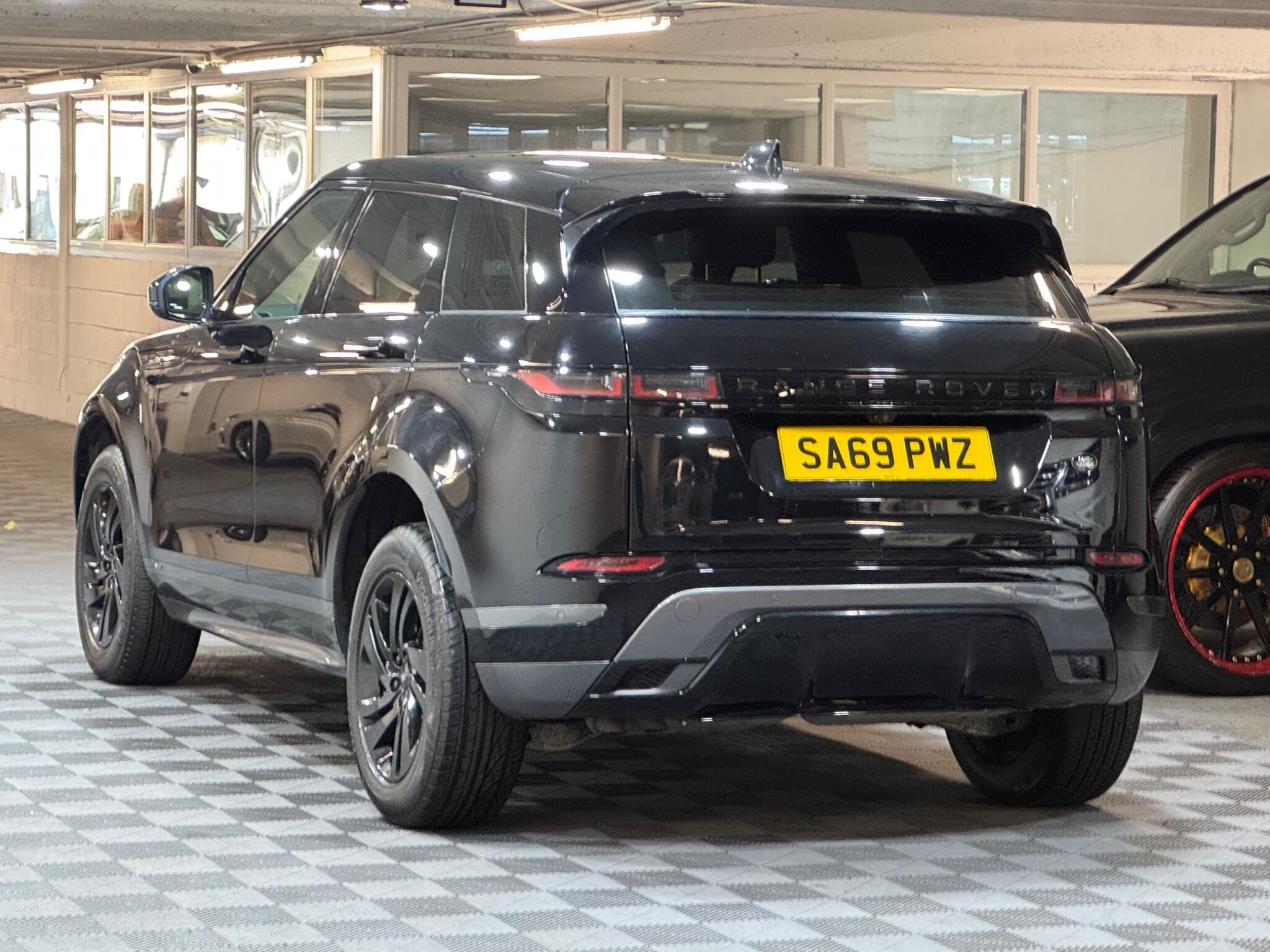 Land Rover Range Rover Evoque - Image 3