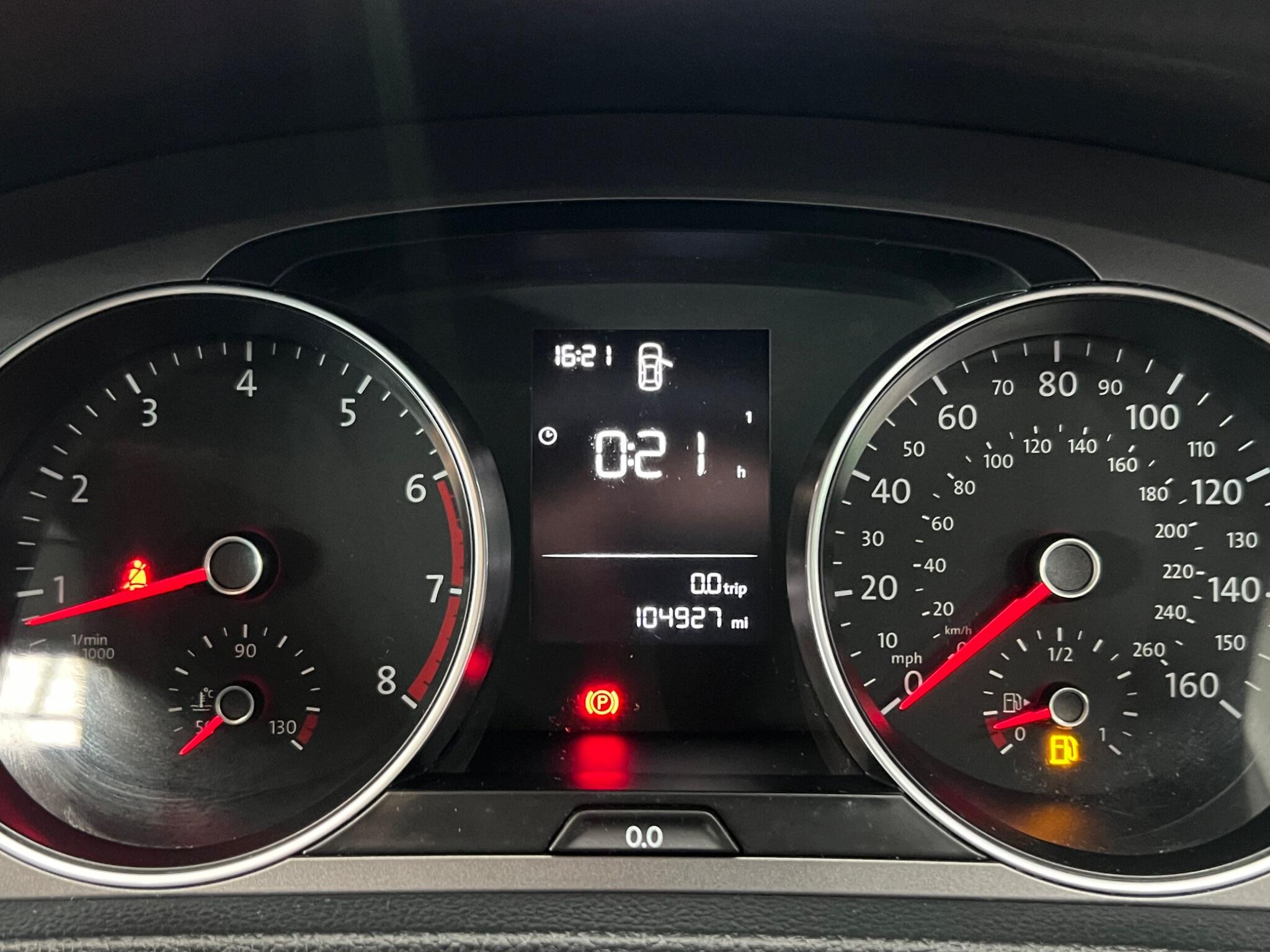 Volkswagen Golf - Image 15