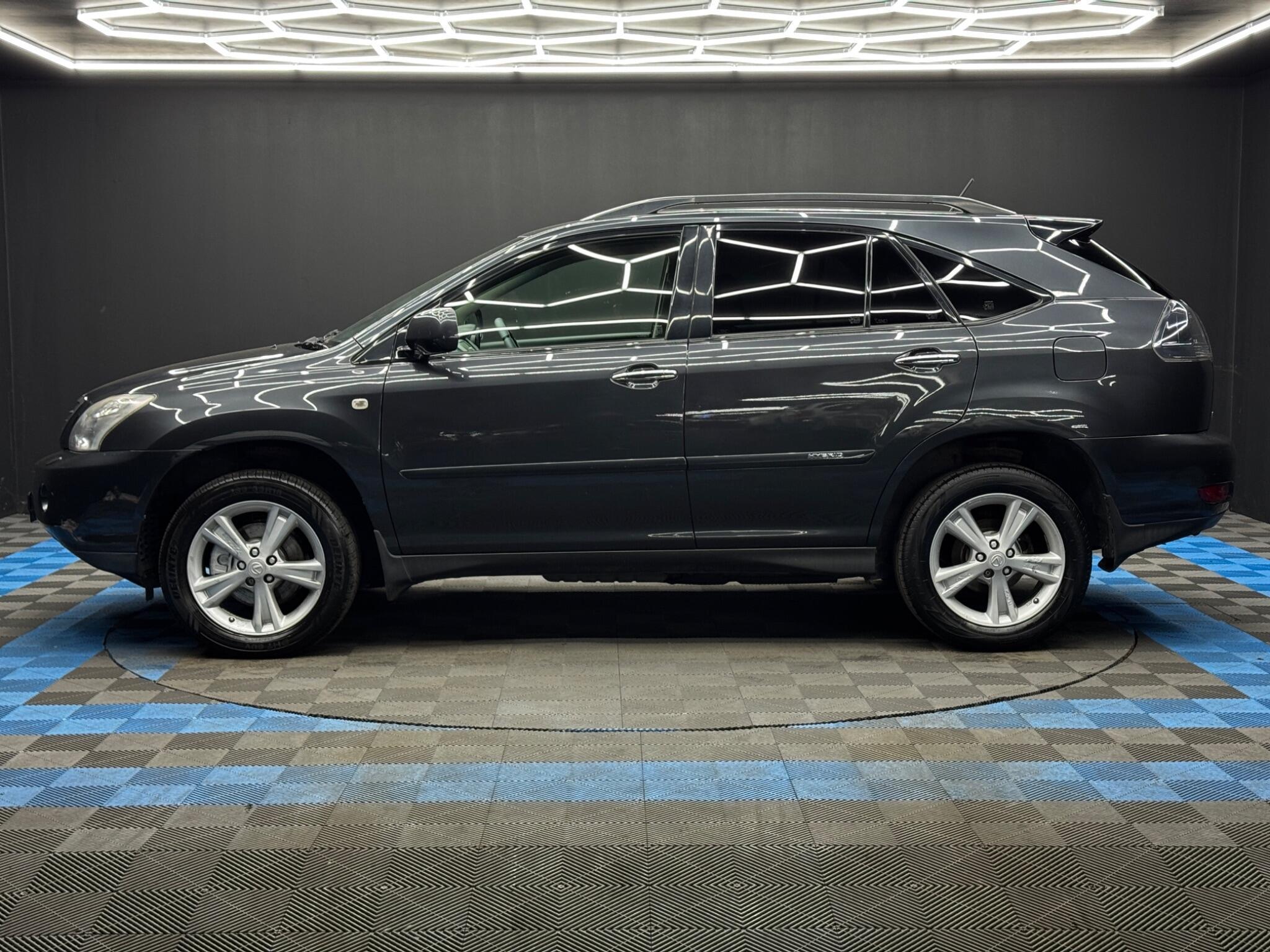Lexus RX - Image 8