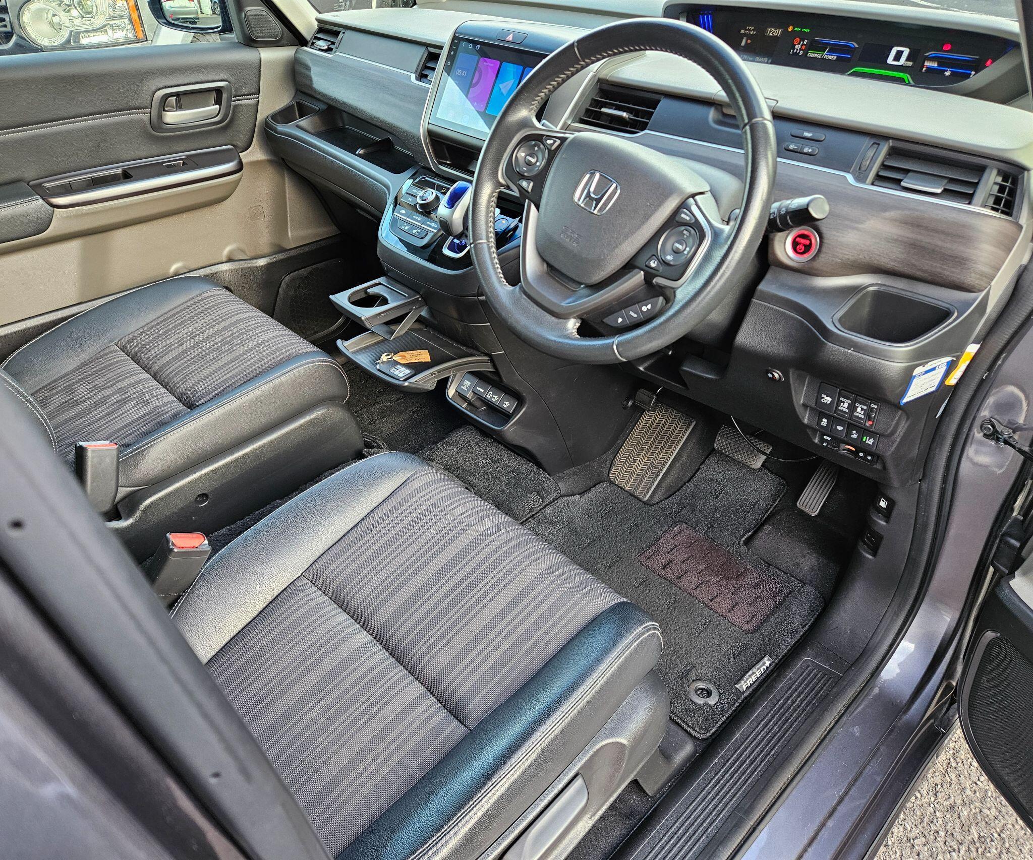 Honda Freed - Image 8