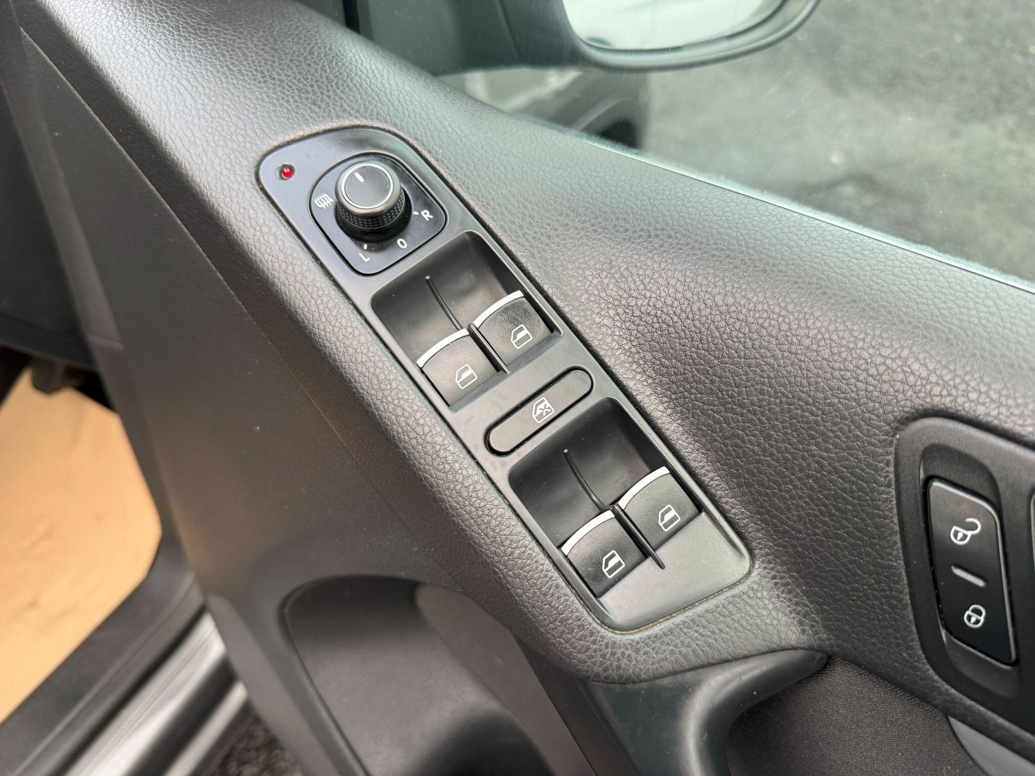 Volkswagen Tiguan - Image 63