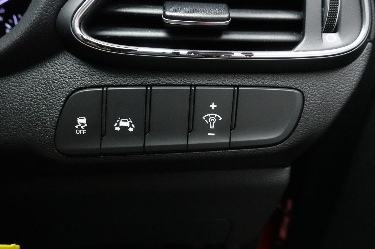 Hyundai i30 - Image 45