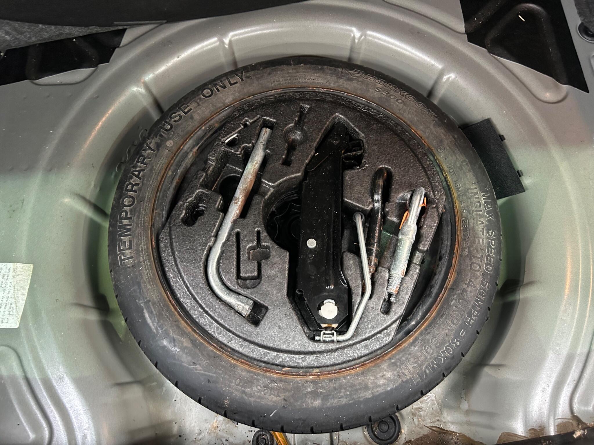 Volkswagen Golf - Image 22