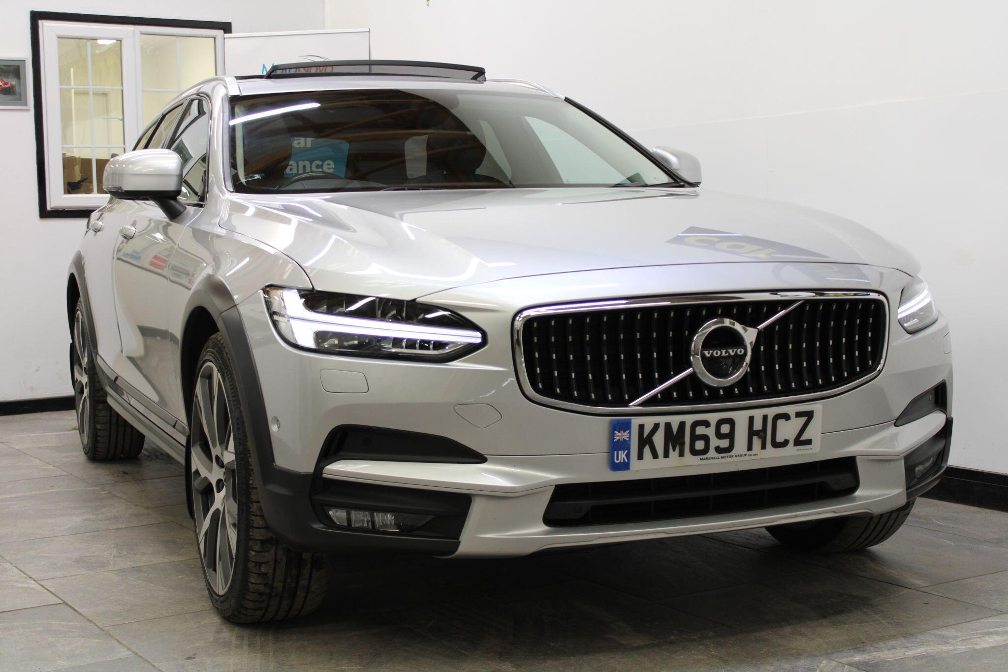 Volvo V90 CROSS COUNTRY - Image 6